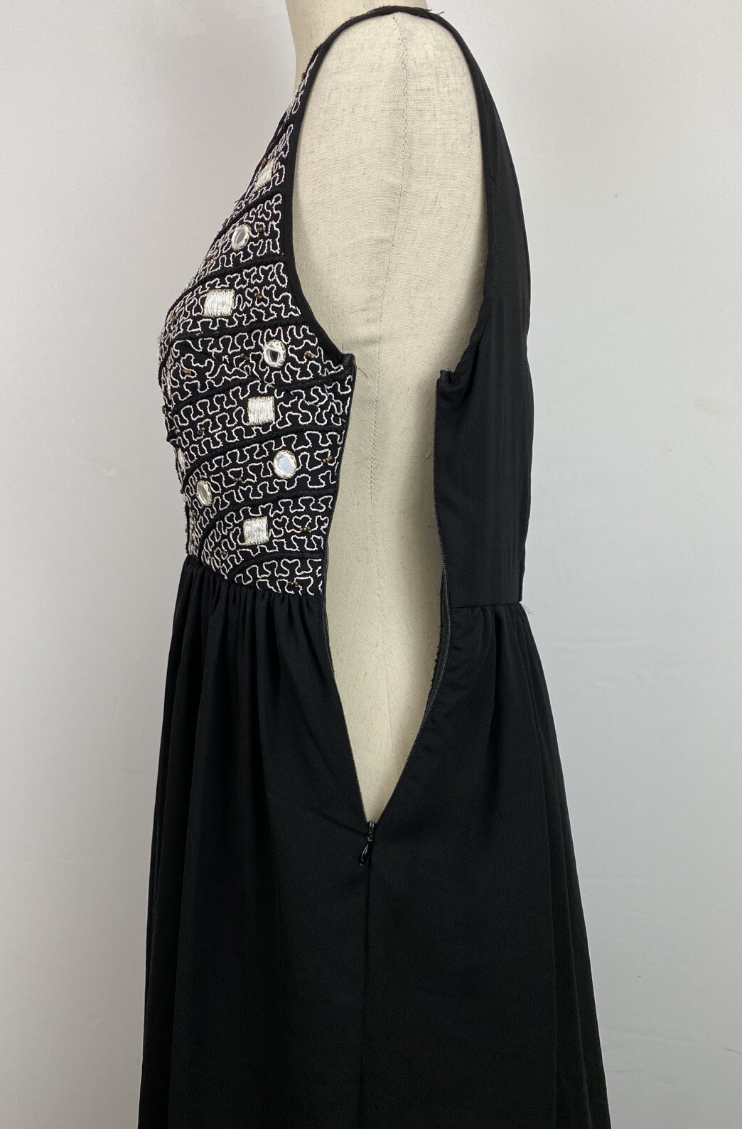 Madison Womens Dress Size Small Black Embriodered