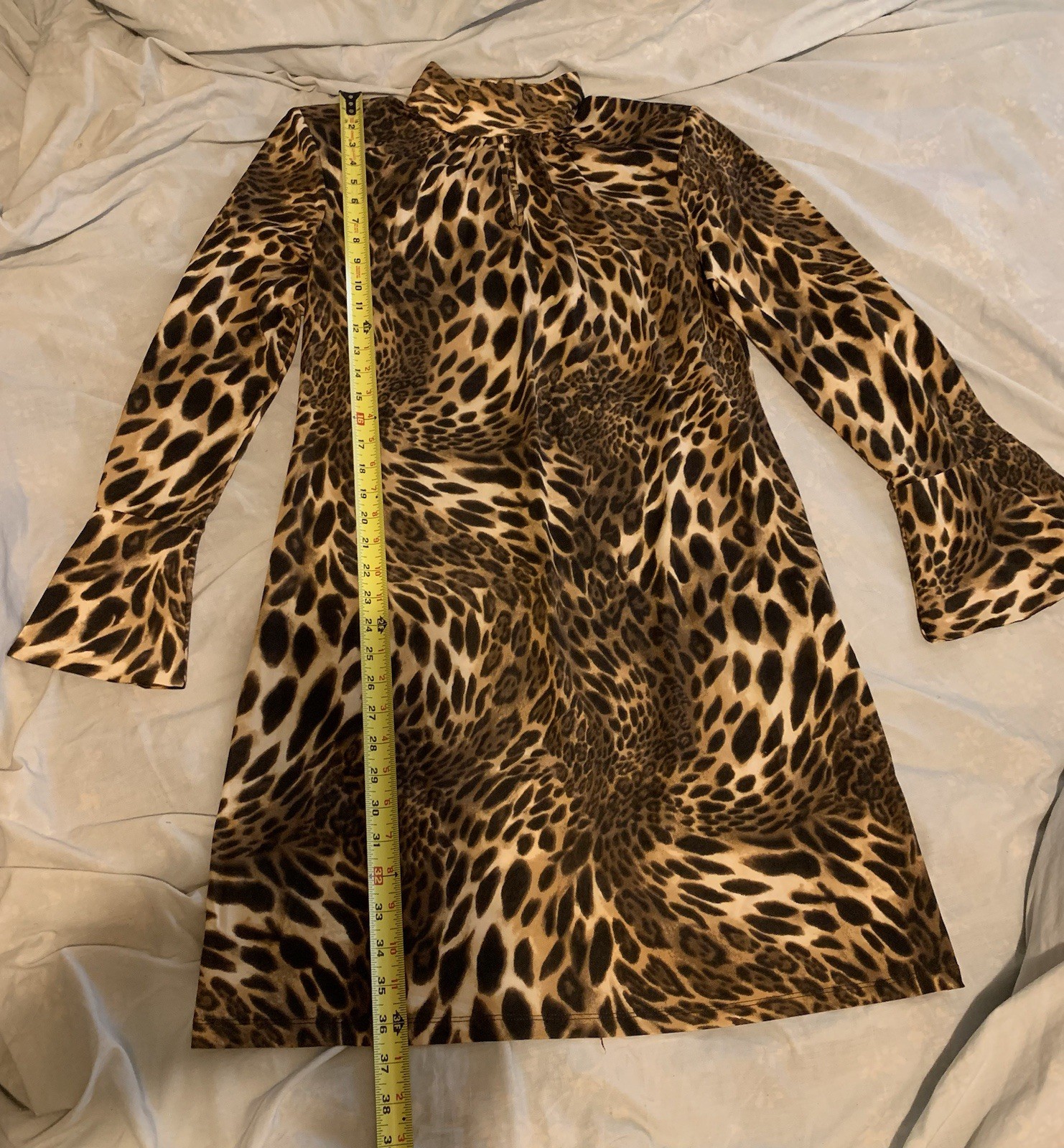 💥I.N.C Leopard Print Dress Two Buttons Behind Neck Bell Sleeves.