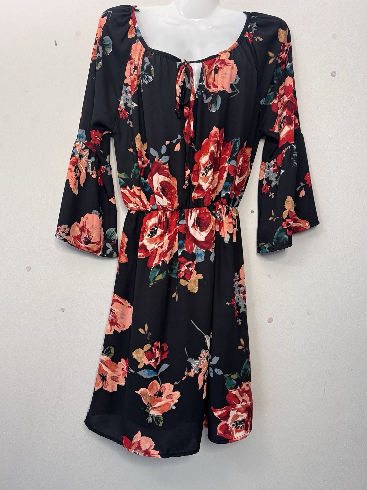Le Lis Dress Floral Print Bell Sleeve Maxi Dress Women’s Size Small Red