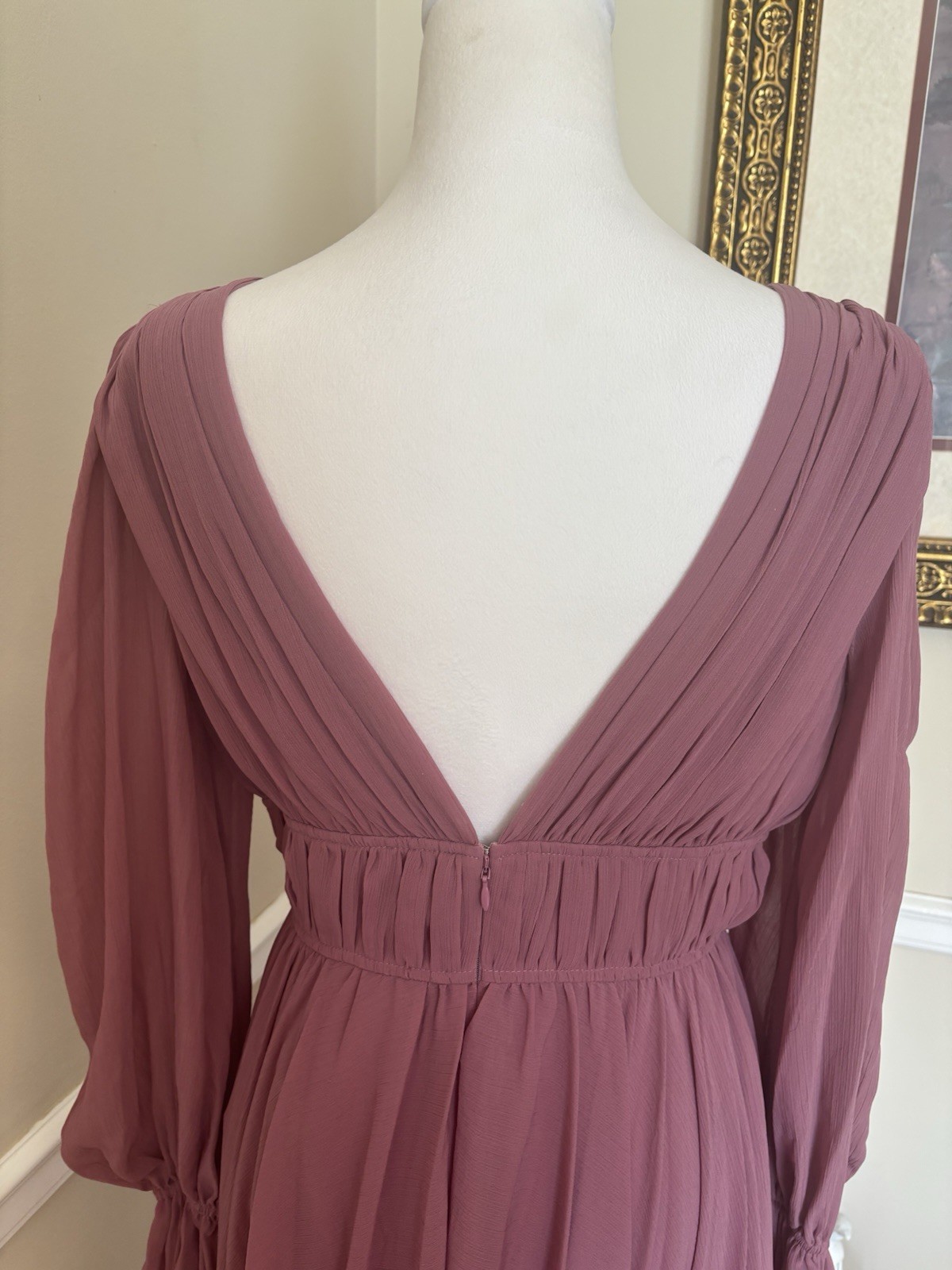 NWT Gianni Bini Womens Size 4 Mauve Midi Dress Long Sleeve V-Neck Chiffon Pleats