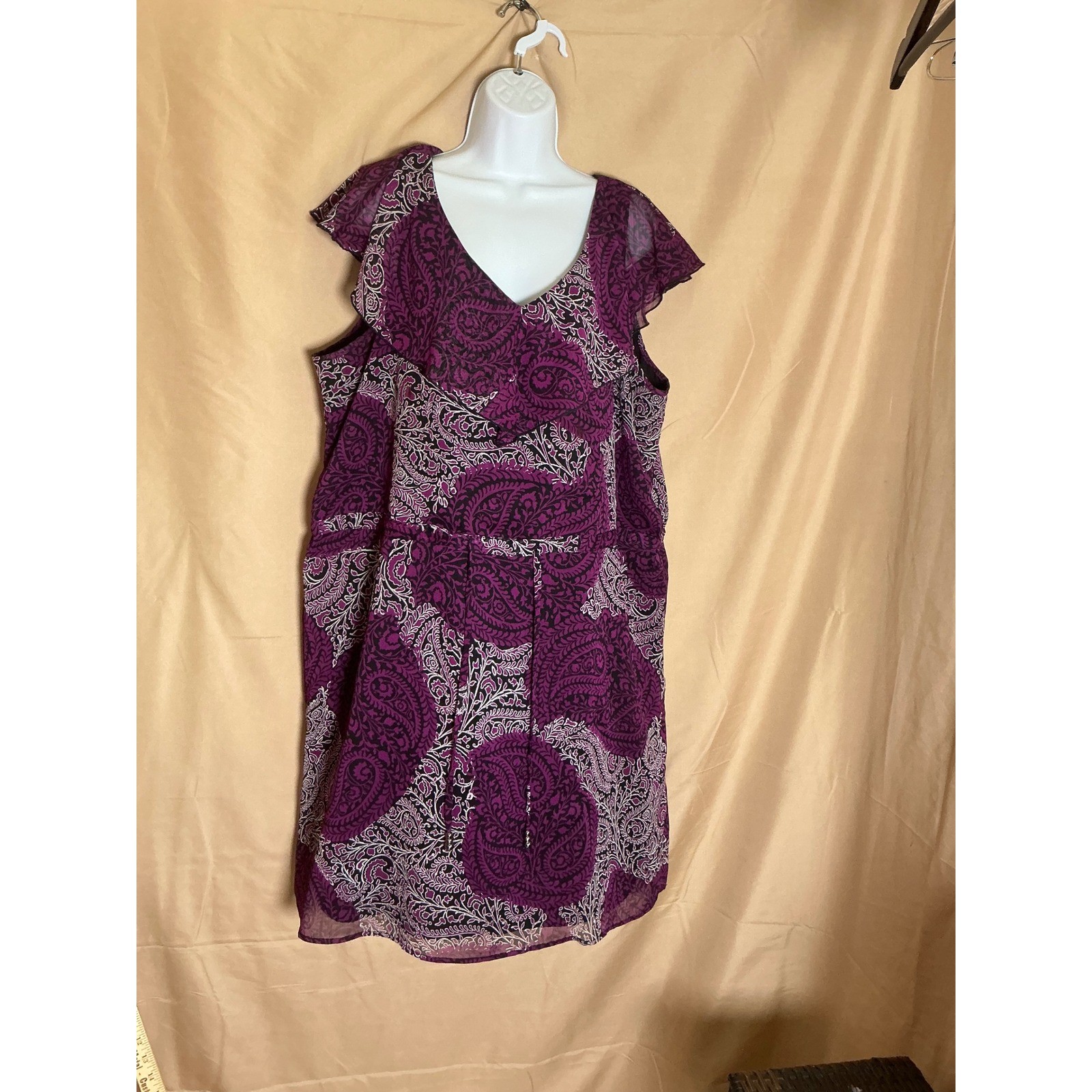 Fashion Bug Paisley Dress Womens 1X Purple Excellent Ruffle V-Neck Chiffon Boho
