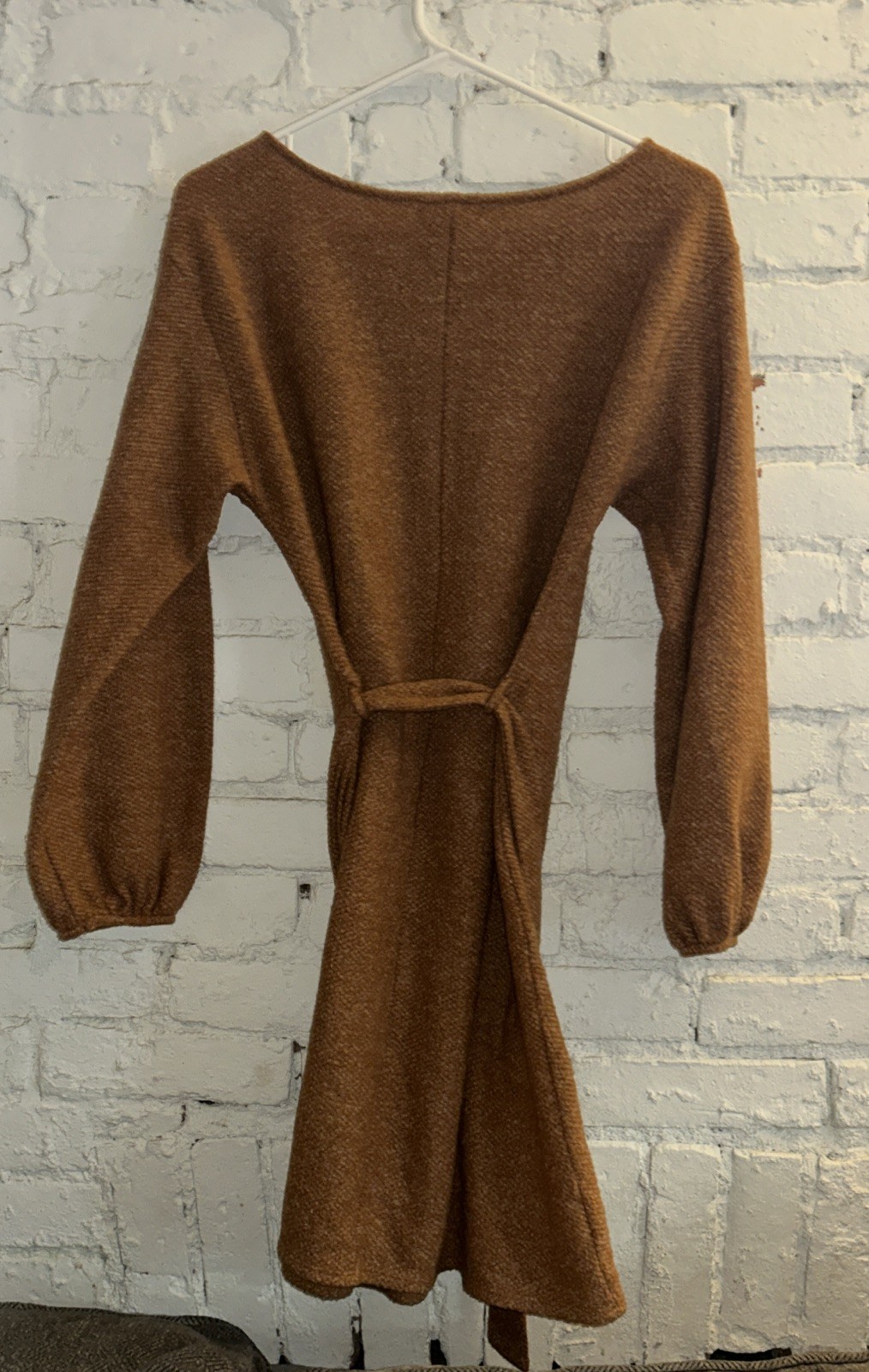Betsey’s Boutique Shop Cognac Long Sleeve Front Tie Sweater Dress Size Medium