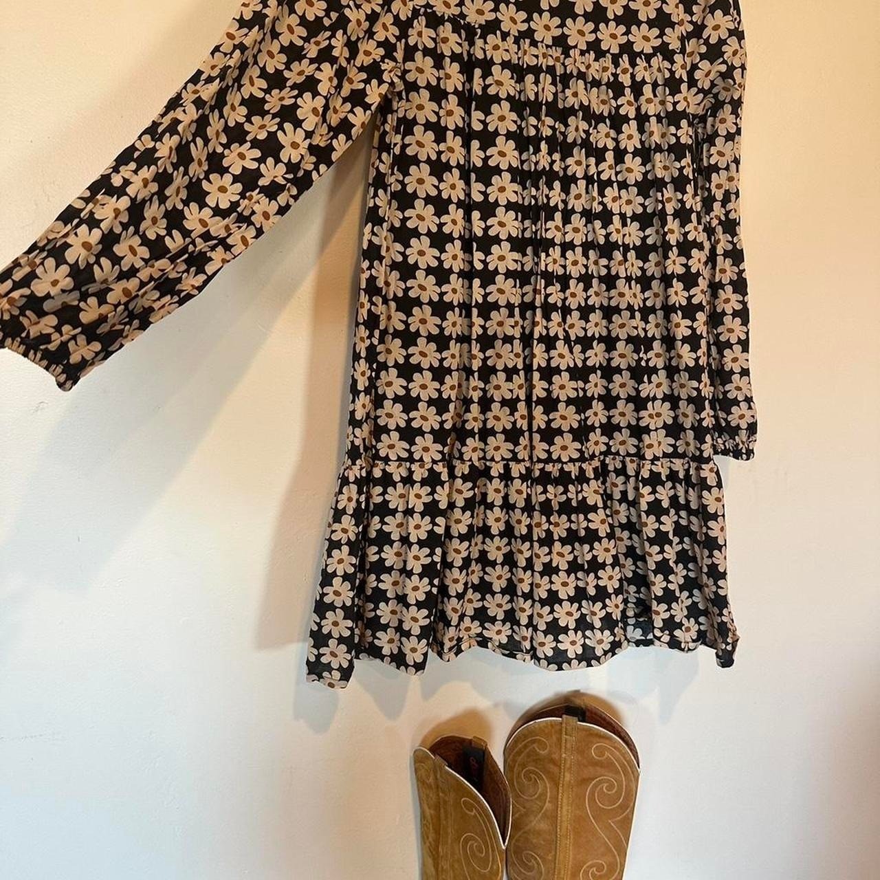 Mango black and cream floral midi dress with long sleeves. Size 14 100% cotton’