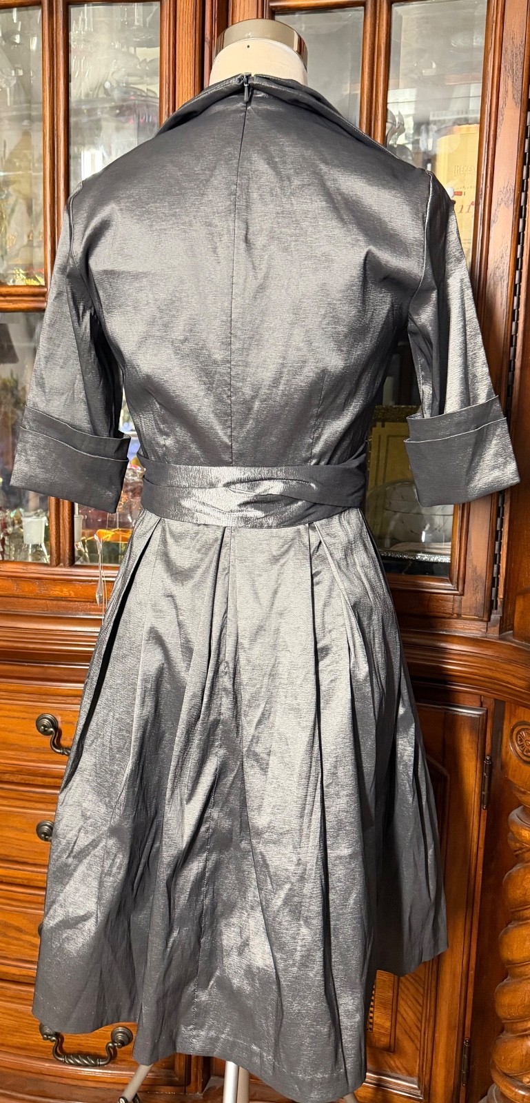 NEW Donna Ricco Silver Metallic size 4 fit & Flare Taffeta Pleat Skirt dress