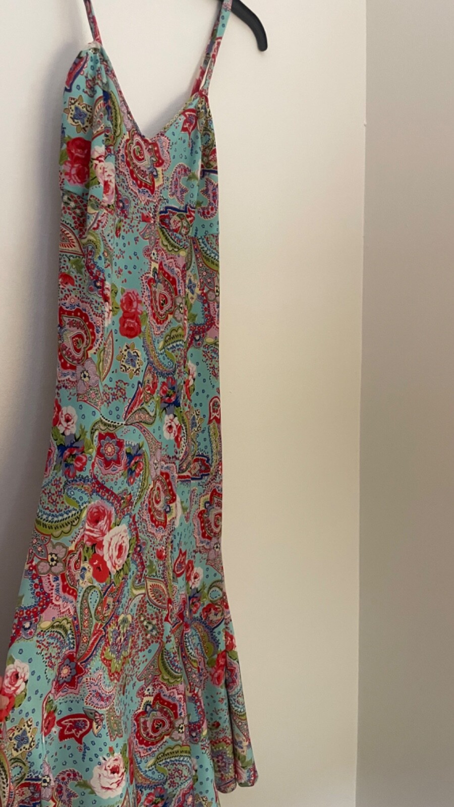 Lifhtweight Elegent Classy Dress for any occasion