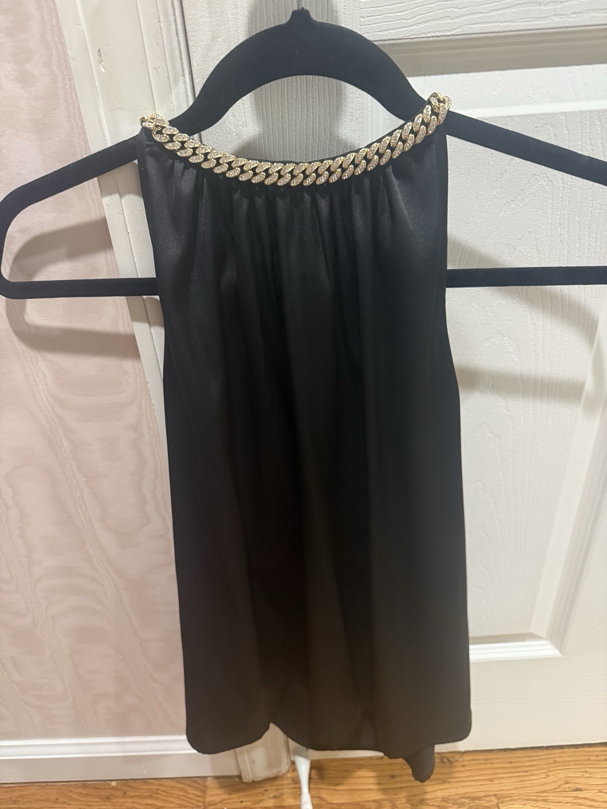 Generation Love Women’s Black Solid Sleeveless Shirt Chain Accent Regular L