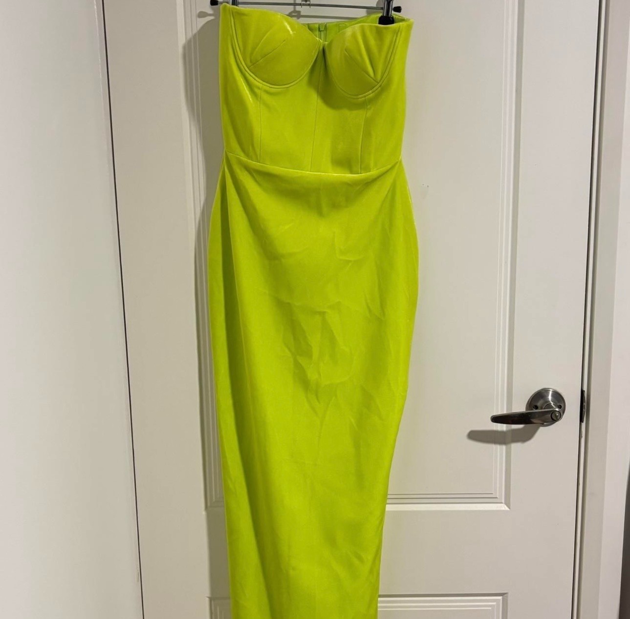 Alex Perry – Keaton – Velvet Strapless Dress – Size 8 – Full Length