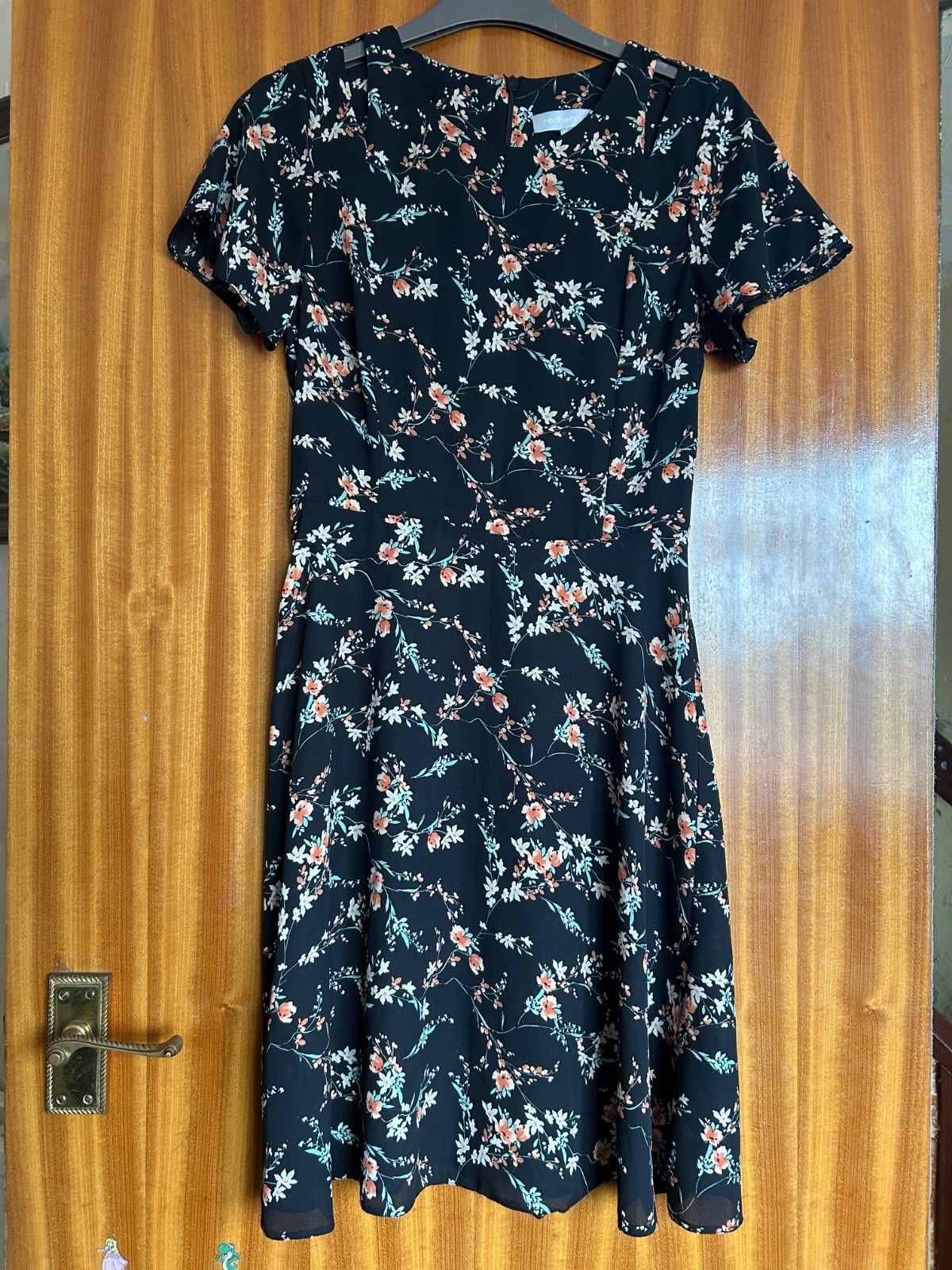 Floral dress bundle x4 size 8