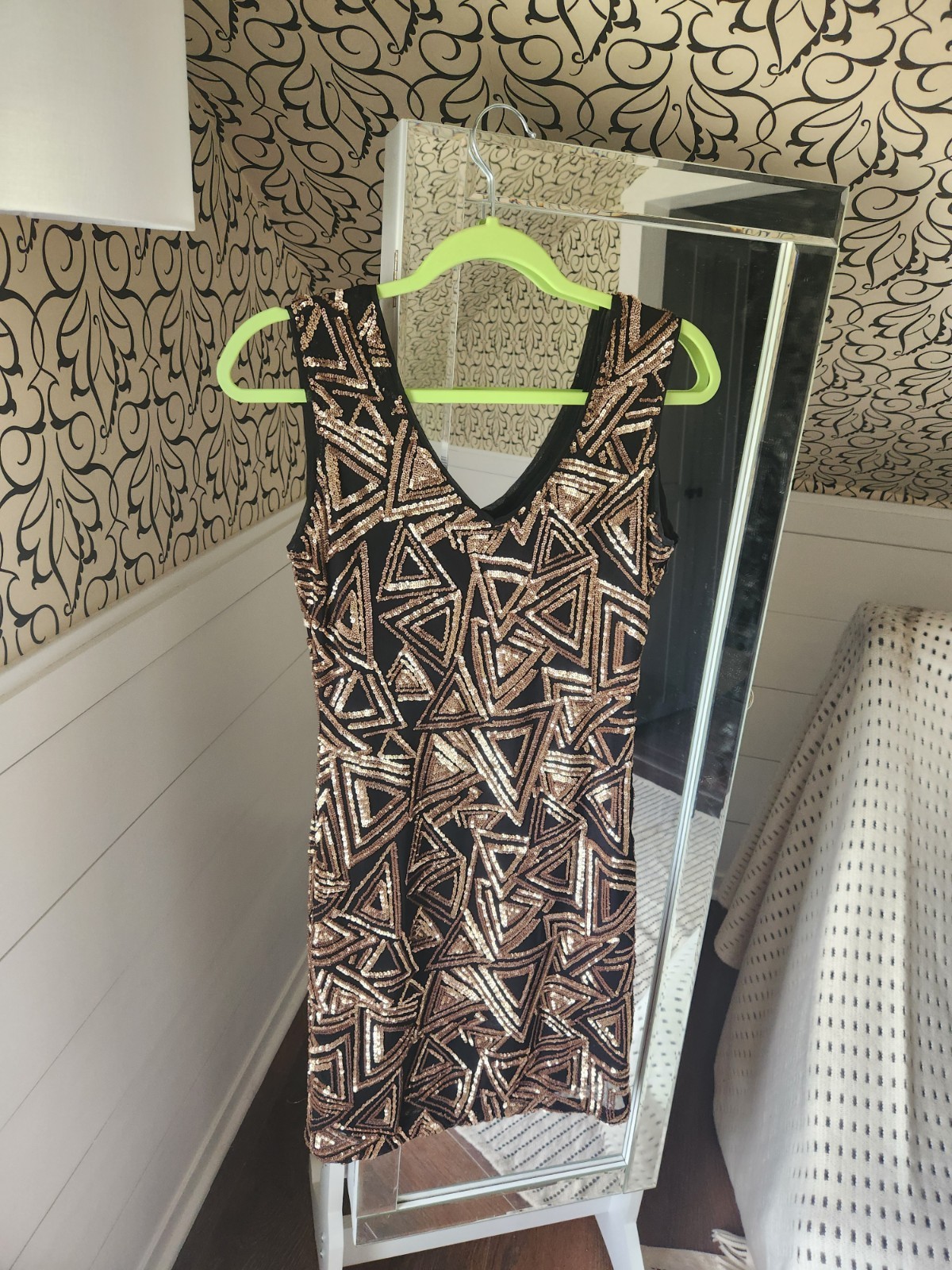 Lucy & Co. Black Gold Sequin Dress Size M – Runs Small, Party Holiday Glam