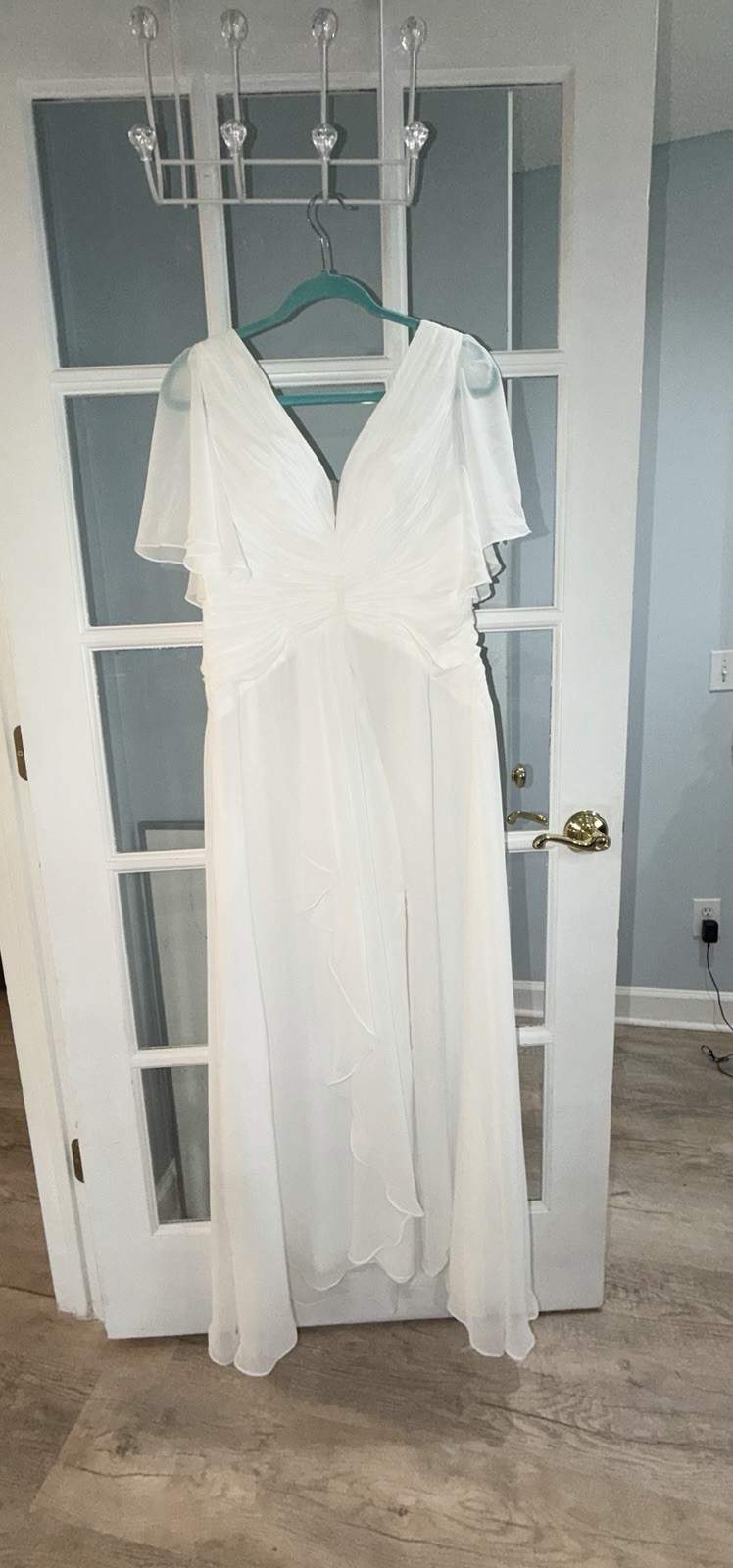 Wedding V Neck Flutter Sleeve Lace Up Back Bridal White Ruched Dress SZ 4 New