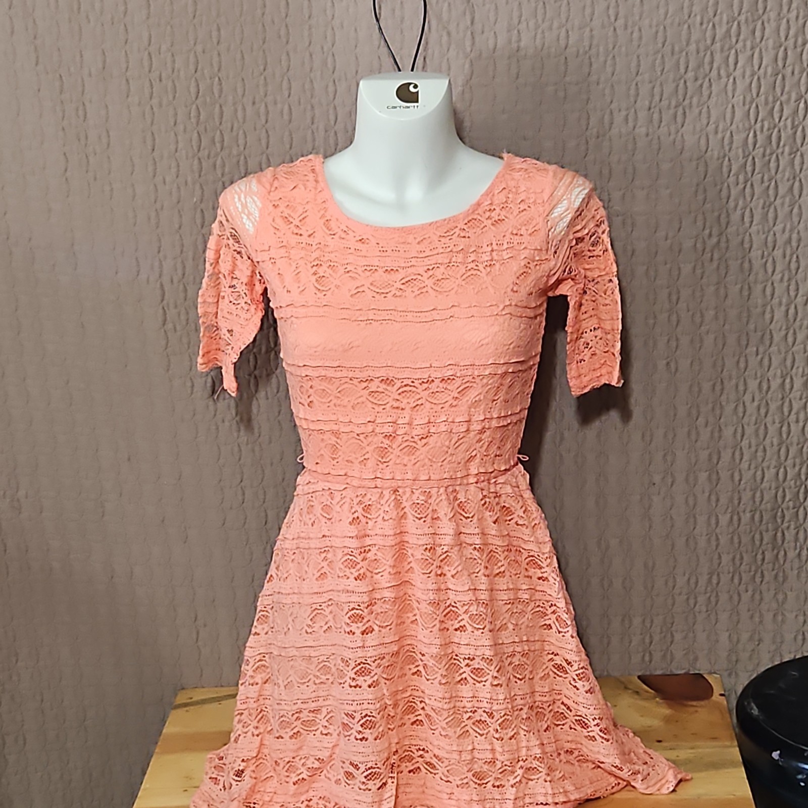 Rewind Women’s Orange Solid Lace Scoop Neck Short Sleeve Fit & Flare Dress M