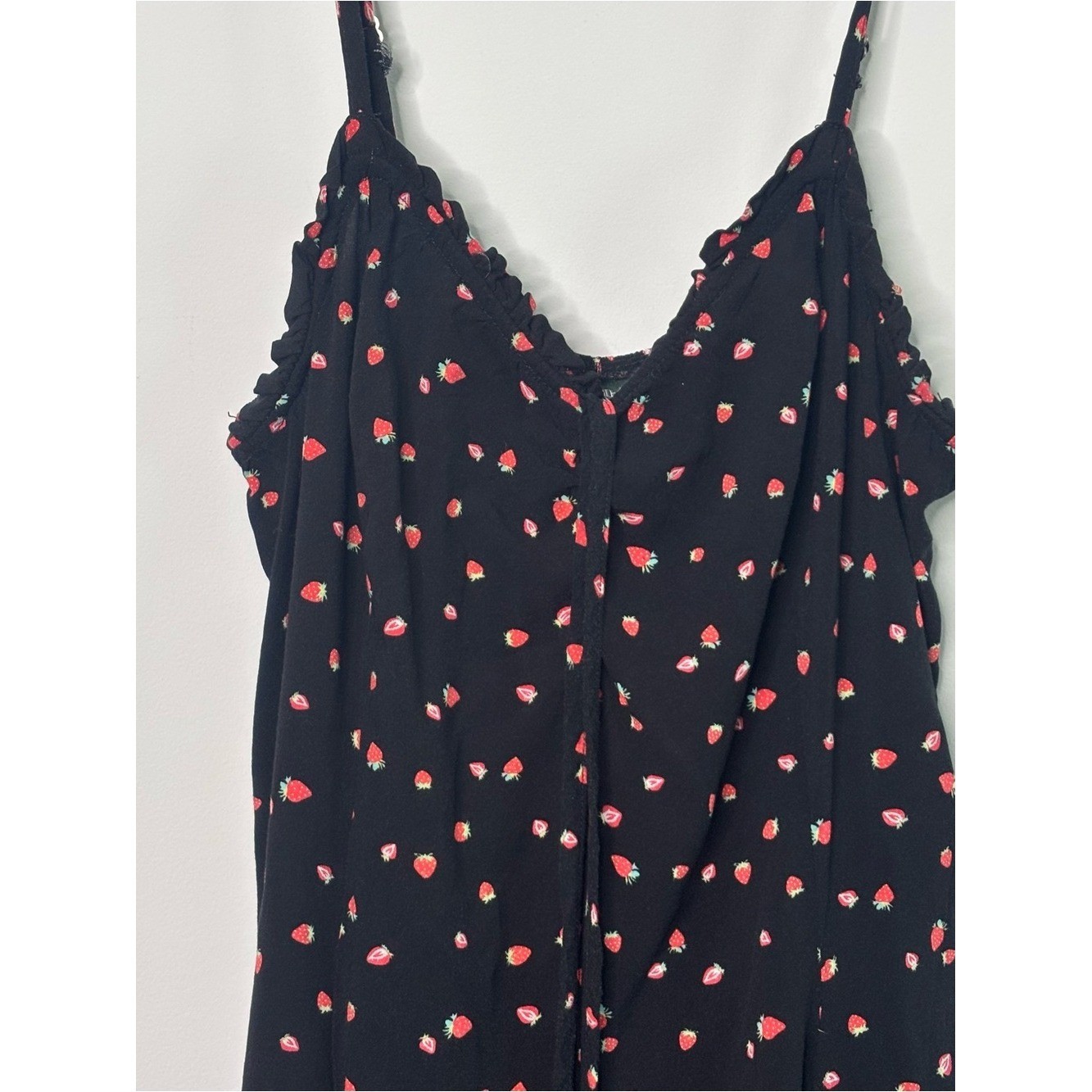 Wild Fable Black Strawberry Print Smocked Sundress Medium Summer Mini Dress