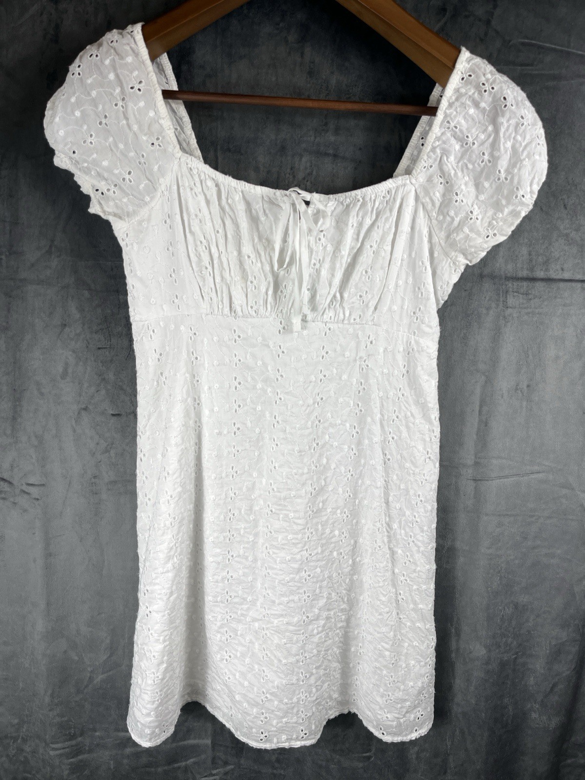 Hollister Babydoll White Mini Dress Sz Small Milkmaid Eyelet Cottagecore