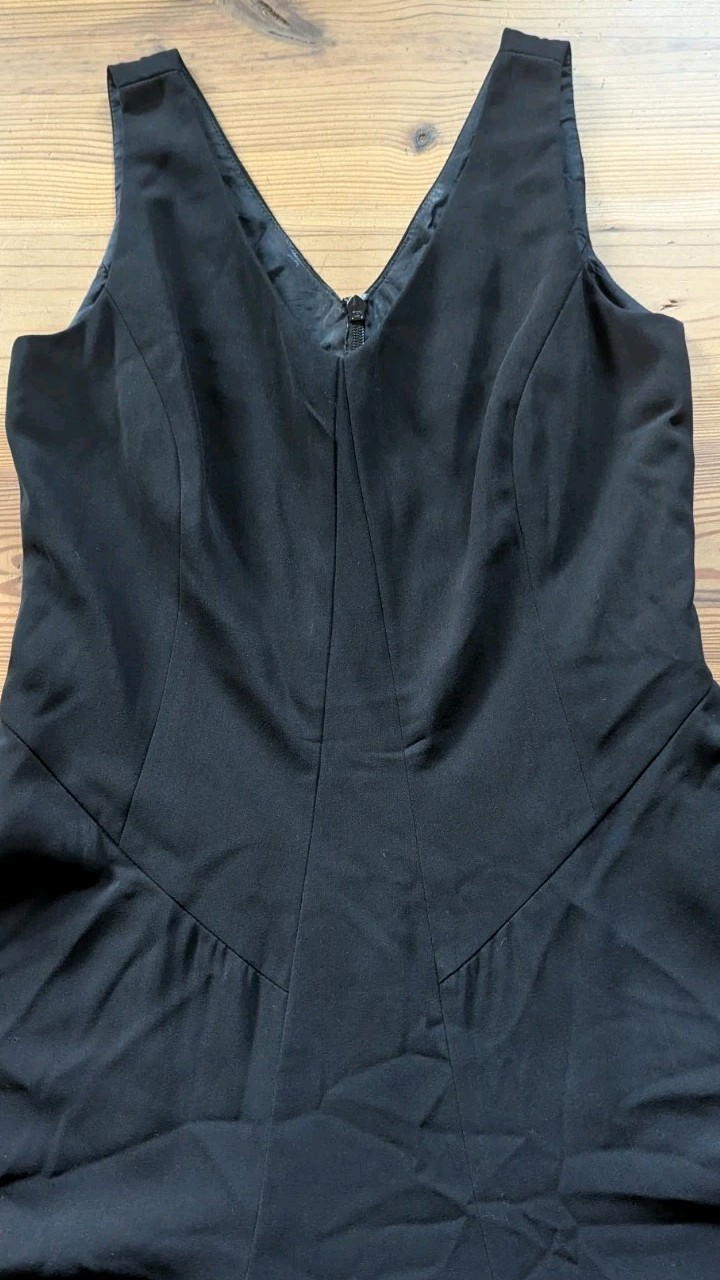 Talbots Fit & Flare Slight Basque Waist Dress Black Sz 8 Well Made! Quiet Luxury