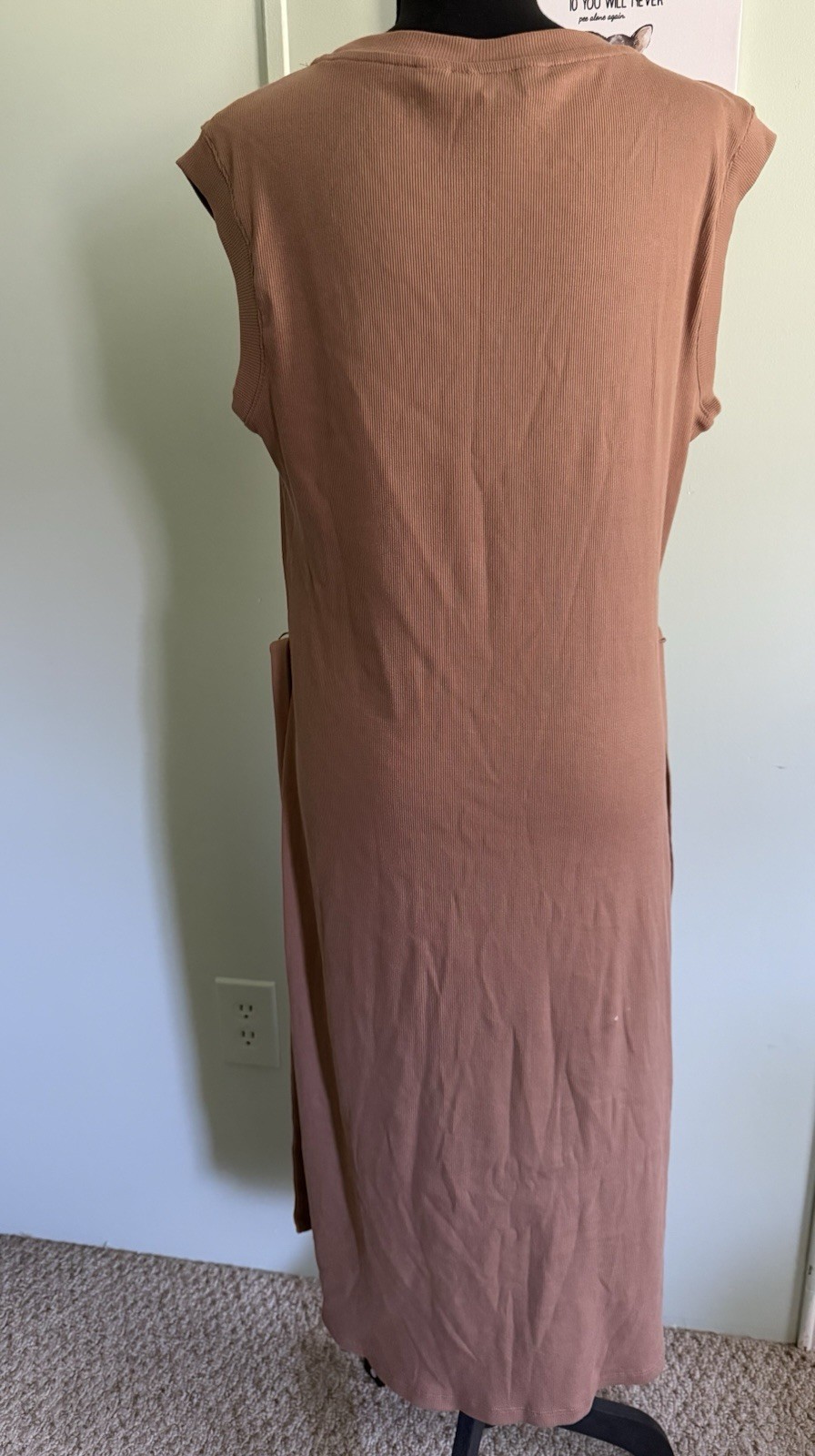 Lands’ End Sleeveless Belted Midi Dress in Brown. Size M.