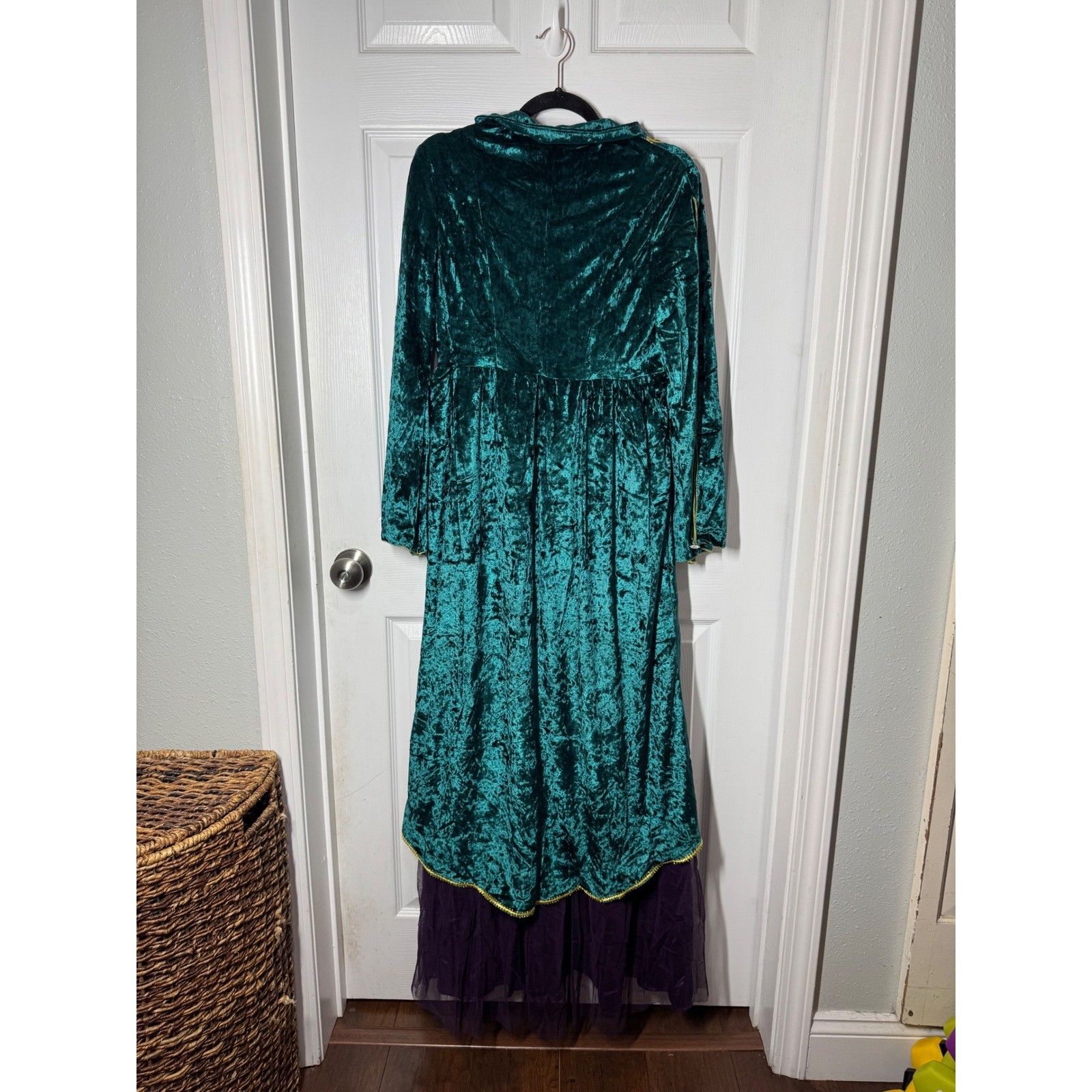 Winifred Sanderson witch Hocus Pocus Halloween costume Medium Dress Only
