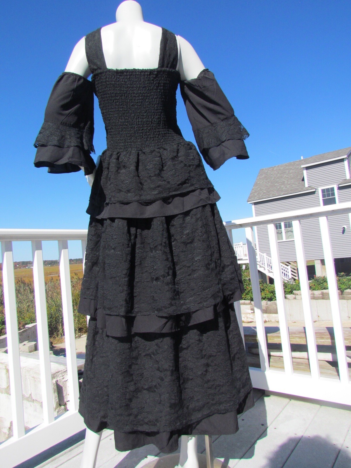 NEW M Pyramid Collection dress black lace wench Ren fair costume gothic sexy hot