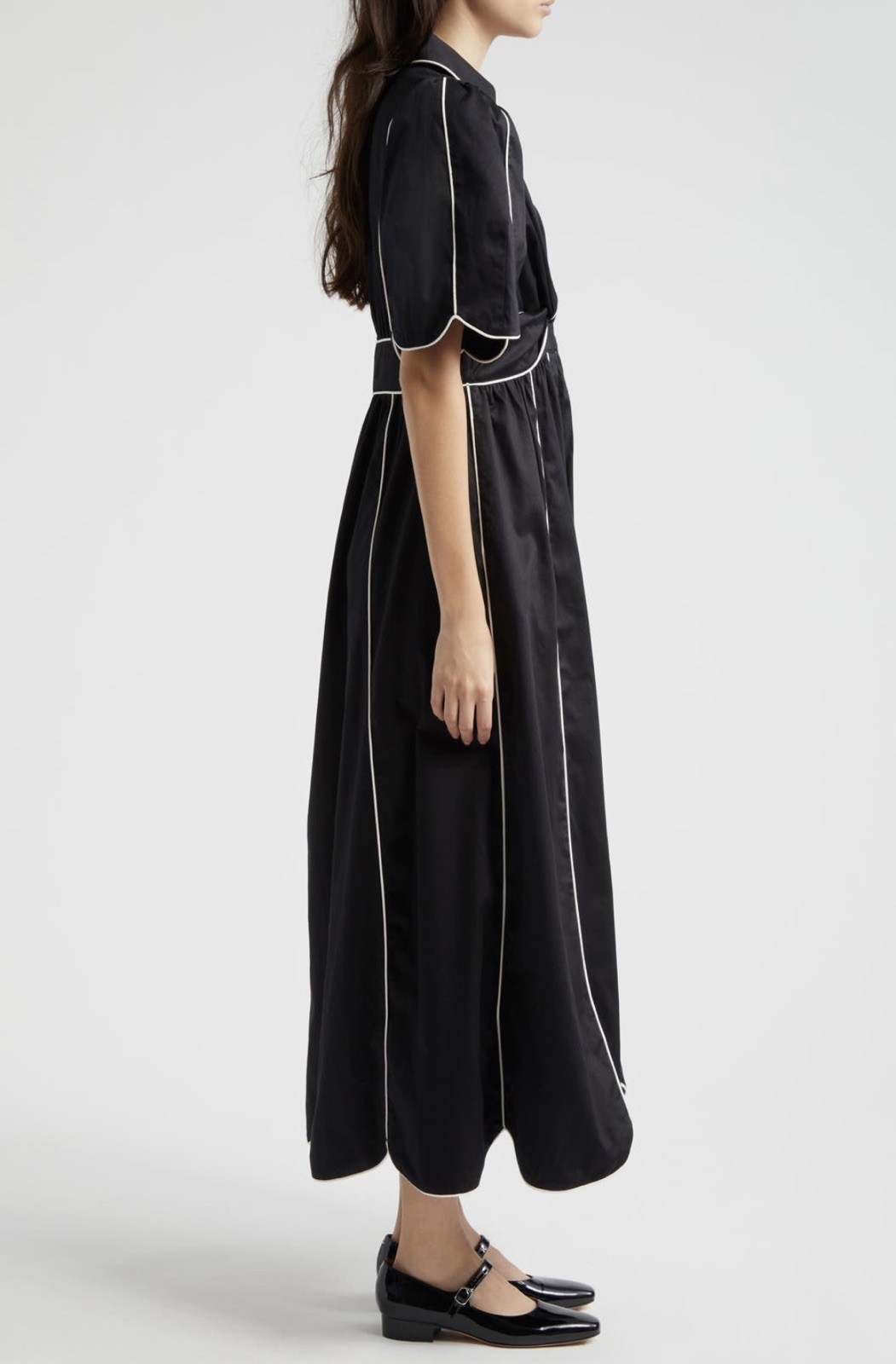 Farm Rio XLBlack And White Scallop Short Sleeve Midi Dress