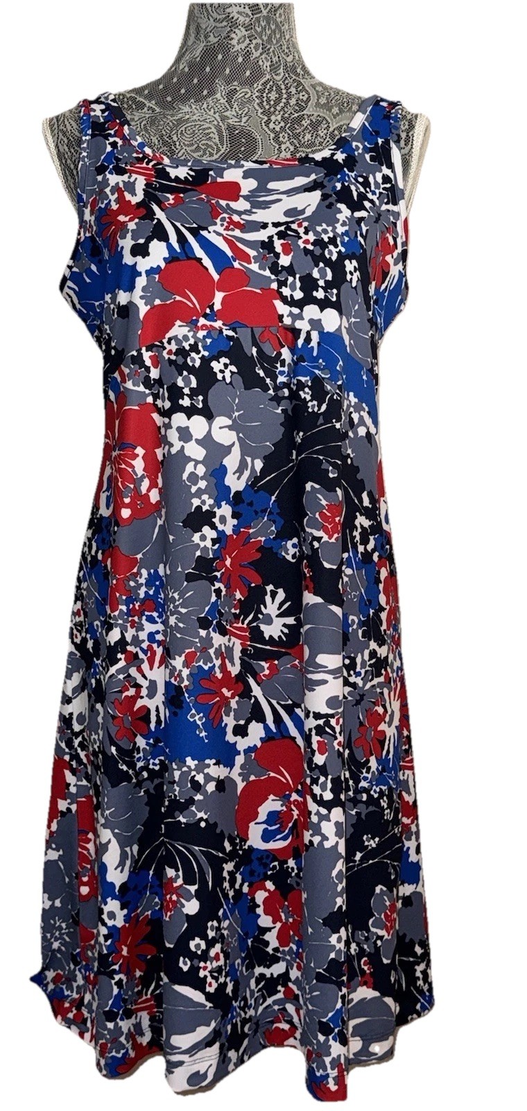 Large Columbia PFG Dress Tank Blue Floral Flowers Red White Blue Fishing EUC Top