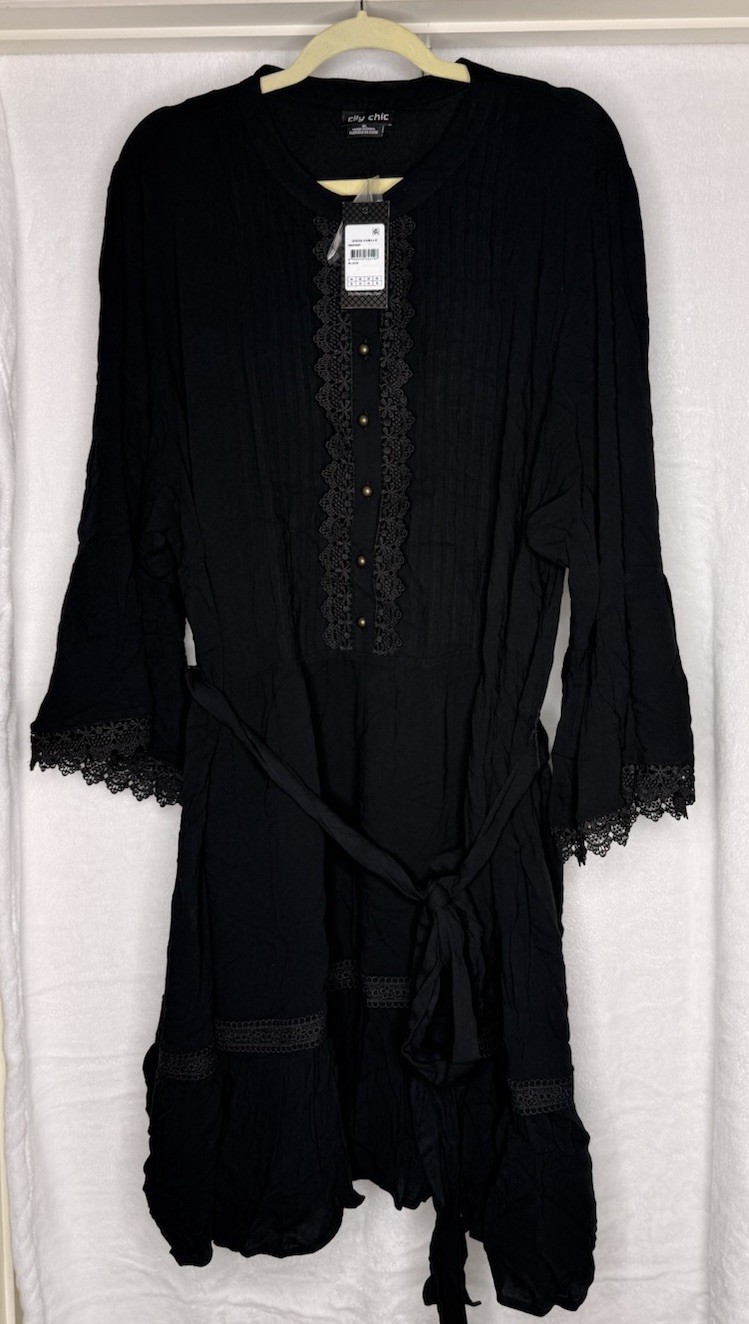 City Chic NWT Short Dress Black Size 22 XL Bell Sleeves BOHO Embroidered Lace