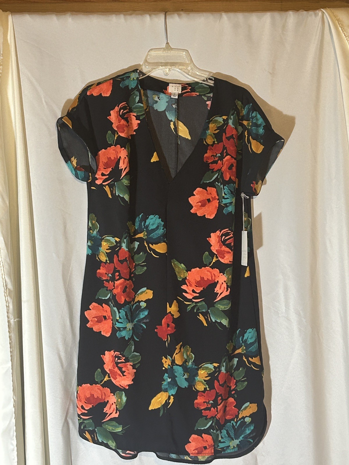A New Day Women Floral V-Neck Shift Dress Black Multi Cuffed Sleeve Small
