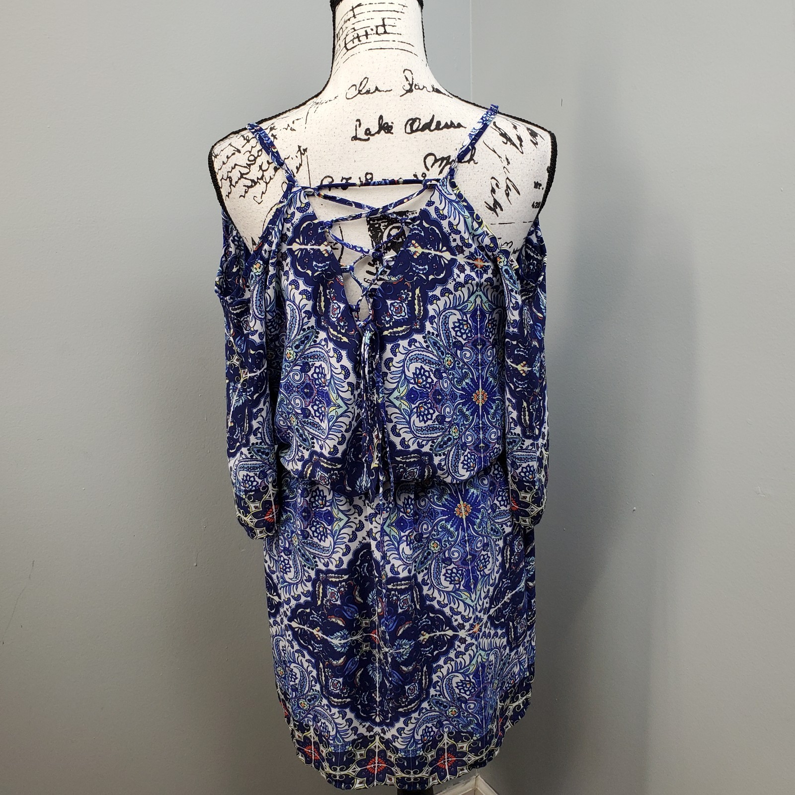 BISOU BISOU Cold Shoulder Blouson Dress Women Small Multi Geo Print Lace-Up Back