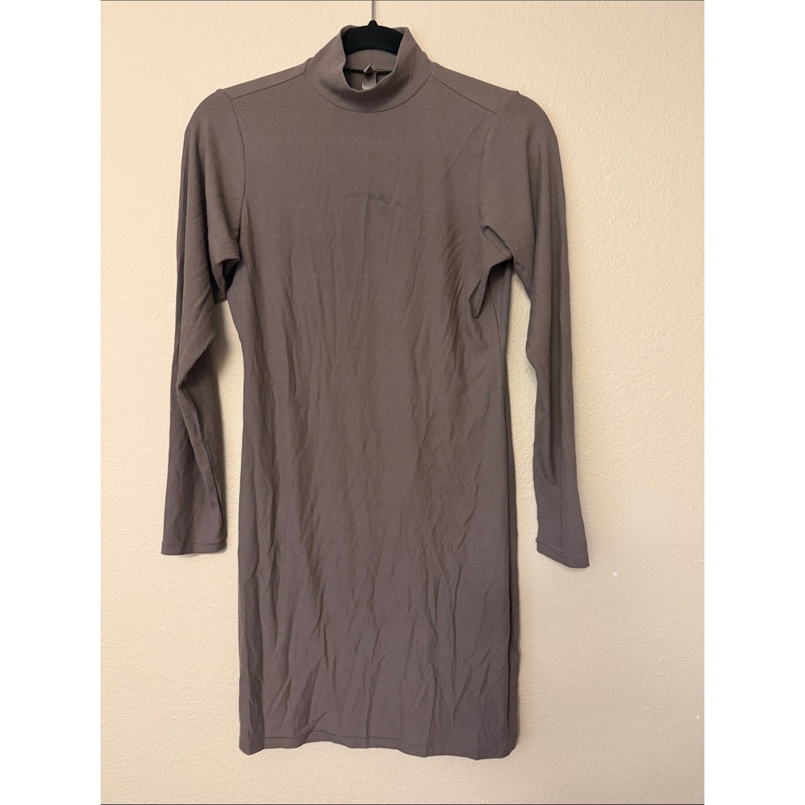 SKIMS NWOT XL Taupe color Ribbed long sleeve high collar dress! Stunning!