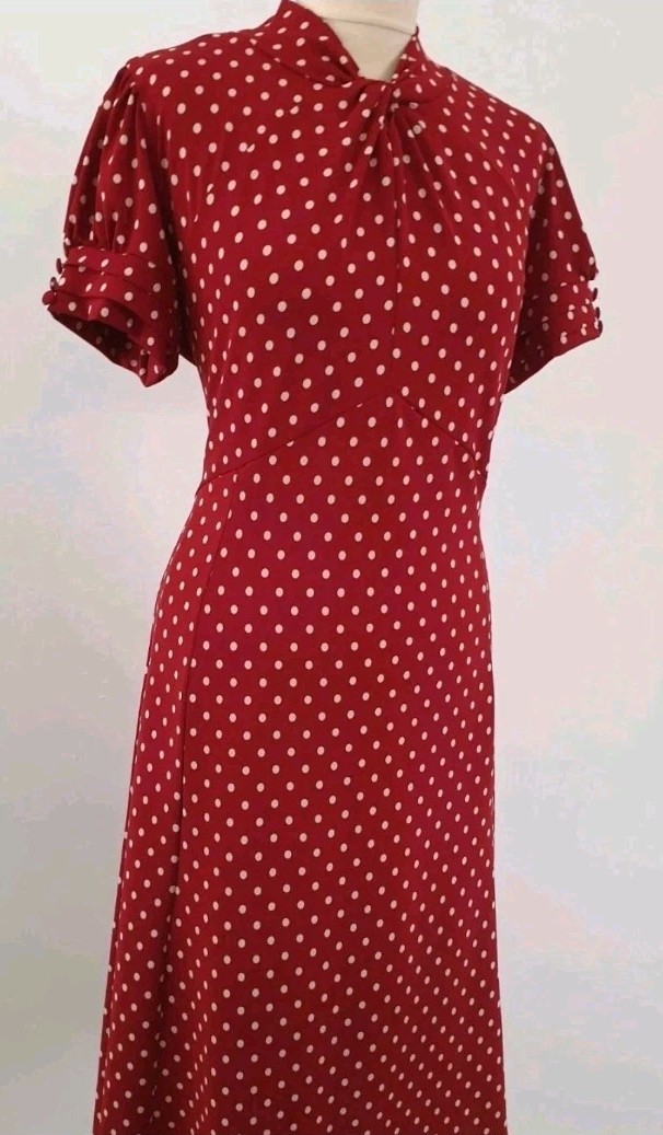 Vintage 1940s 1950s WW2 Style Red Cream Polka Dot Tea Dress Size 12 TWINWOOD