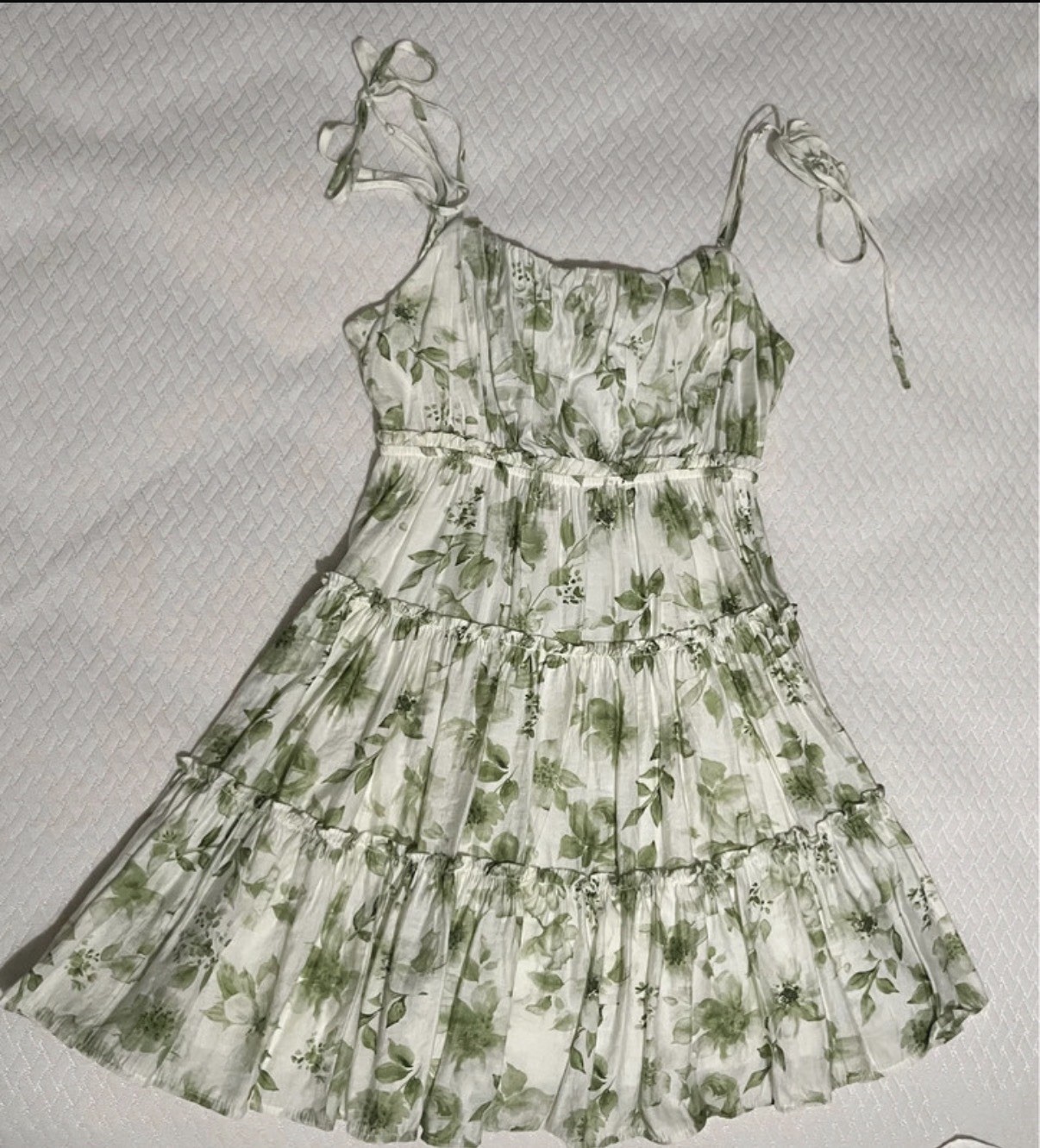 Women’s Blu Pepper Mini Dress, White And Green Garden Print Size Medium