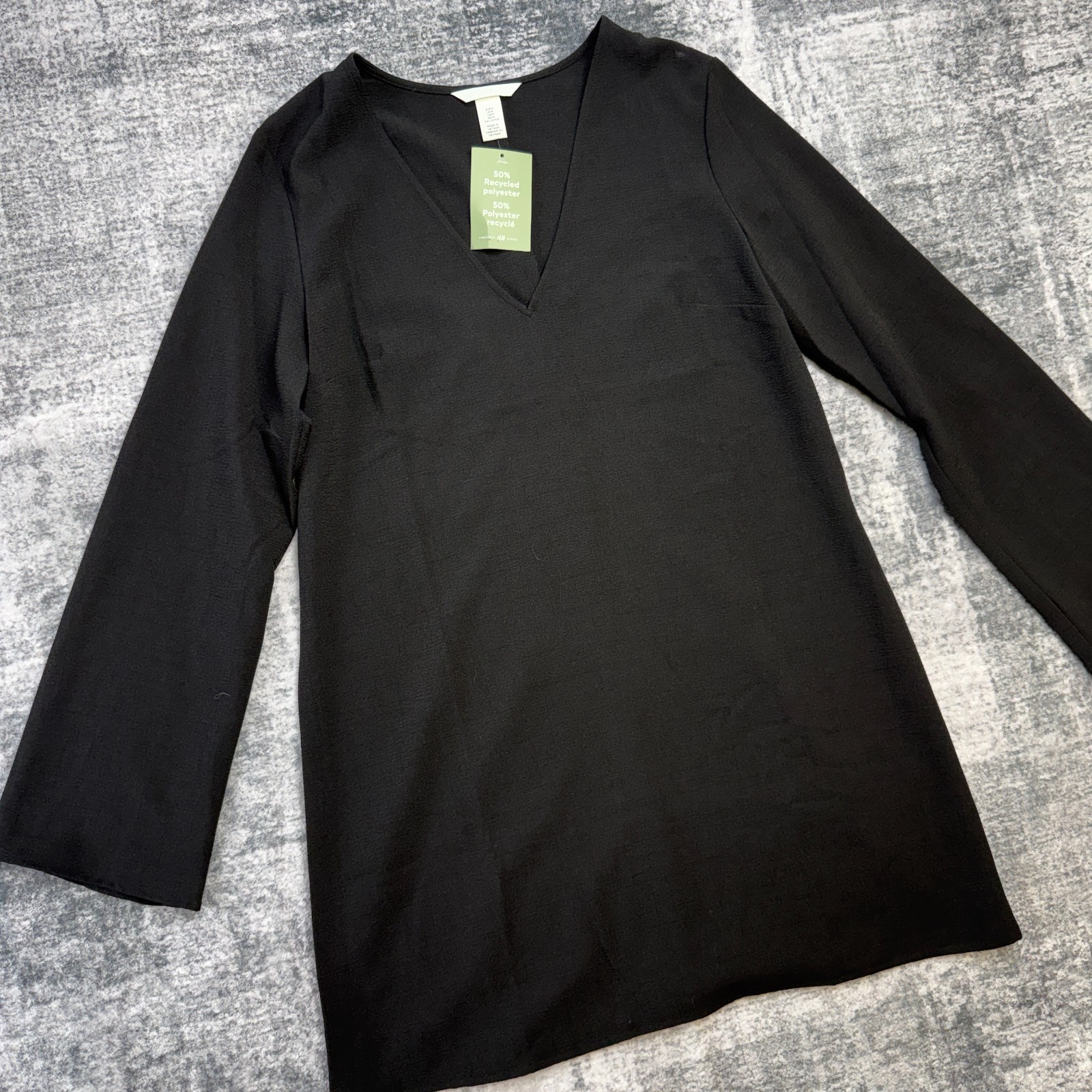 H&M Dress Womens Medium Black V-Neck A-Line Tunic Mini LBD Party Minimalist