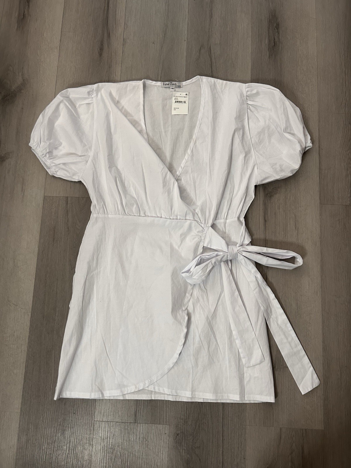 Velvet Torch Short Puff Sleeve Mini Wrap Womens Dress In White M NWT
