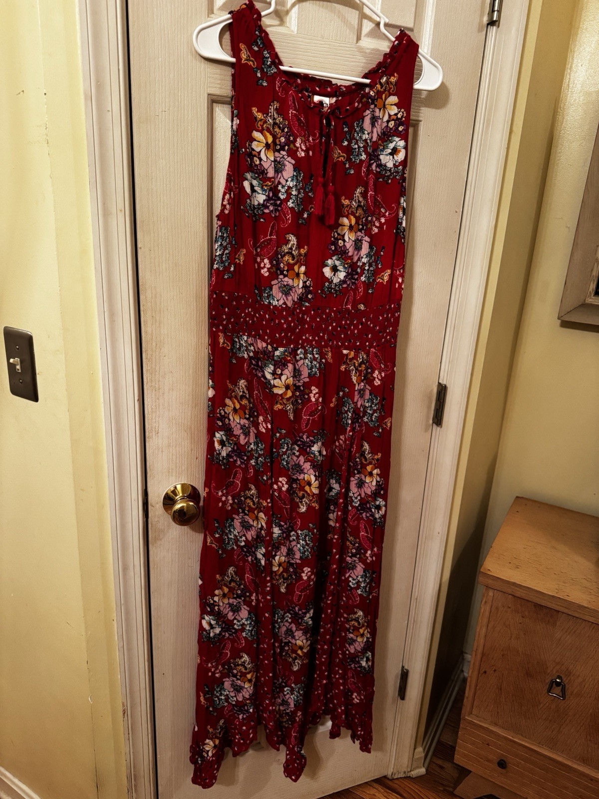 Bila Floral Maxi Dress Red Floral Sleeveless Tie Neck Smocked Waist Sz XXL Beach