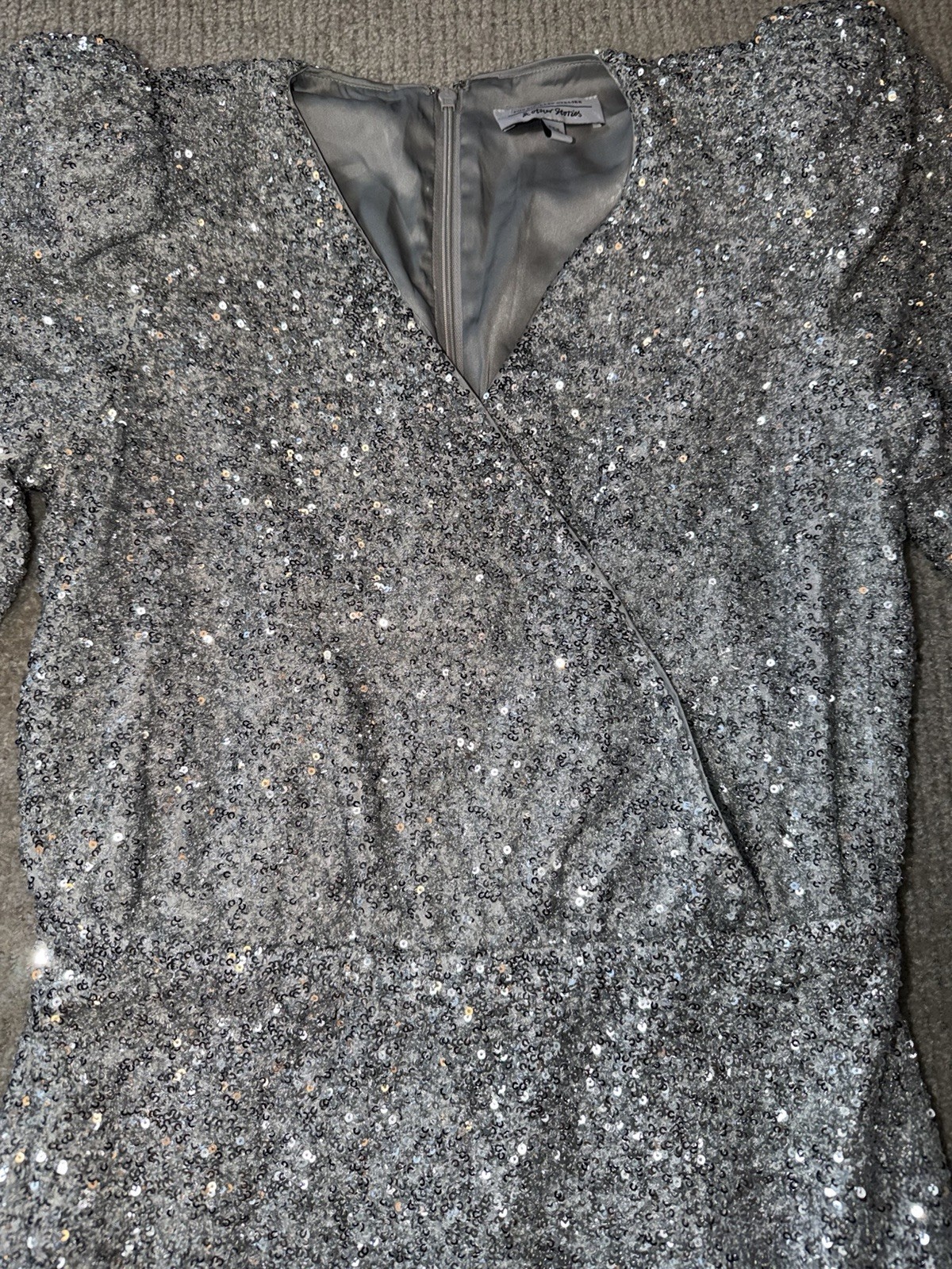 & Other Stories Silver Sequin V-Neck Wrap Midi Dress – Long Sleeve | Size 6