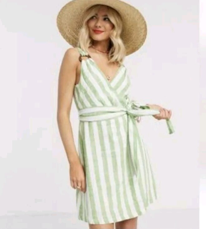 Women’s Summer Mini Dress, Sleeveless Green And White Size Small (No Belt)