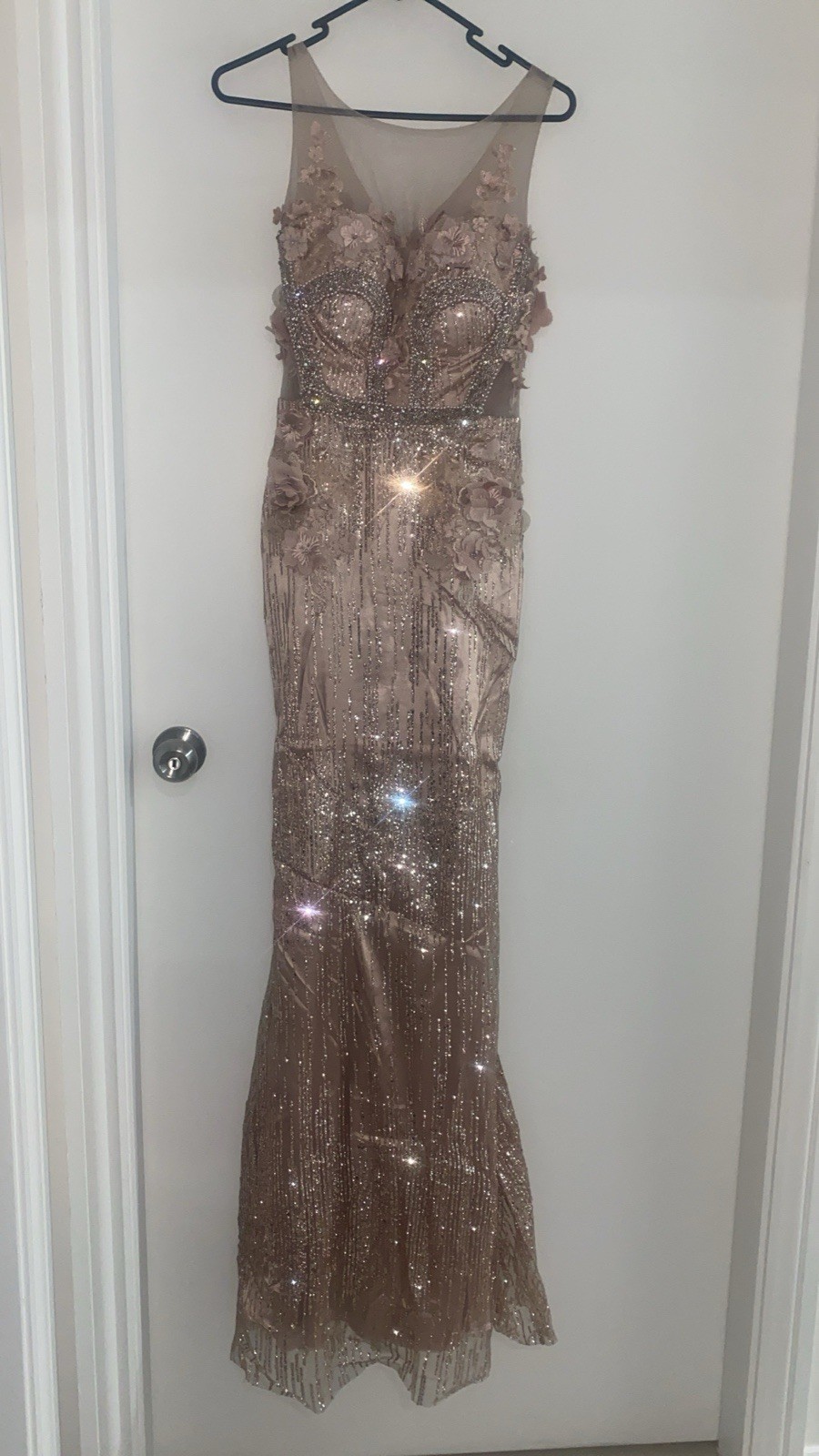 QUIZ Pink Beaded Sequin Glitter V-Neck Sleeveless Long Gown Zip Size 4-6