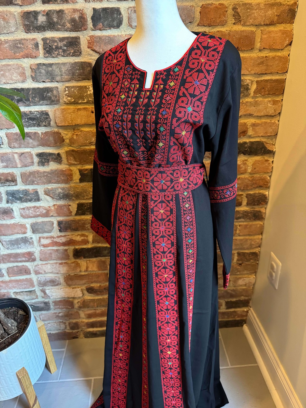 Embroidered Palestinian Style Traditional Thobe
