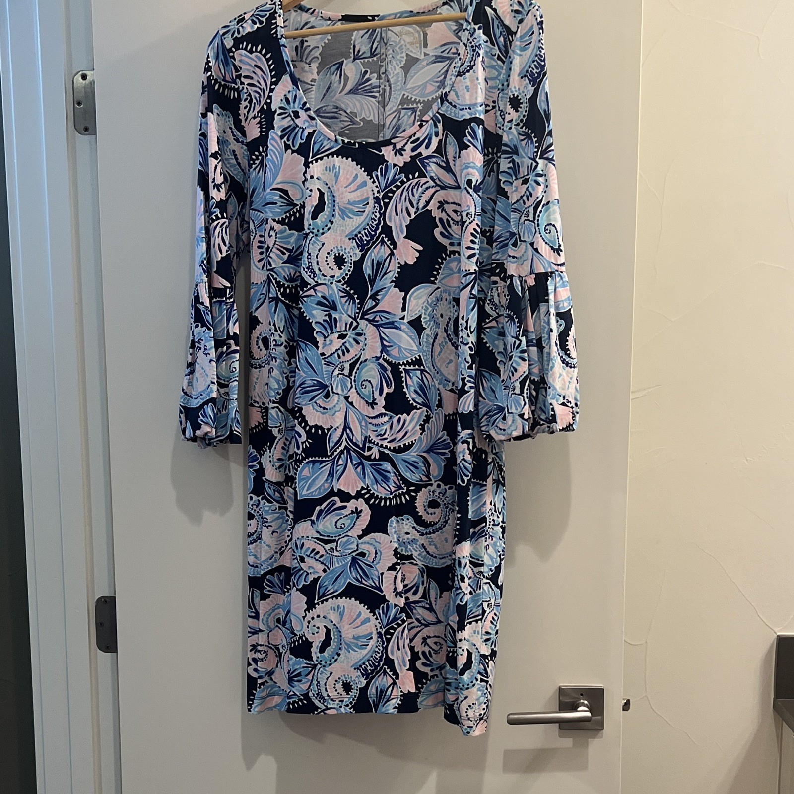 Lilly Pulitzer Womens Sheath Dress XL Navy Blue Pink Floral Scoop Neck Cotton