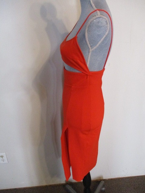 Superdown FAB! Trista Cut Out Side Slit Knee Dress in Poppy Red Size Medium