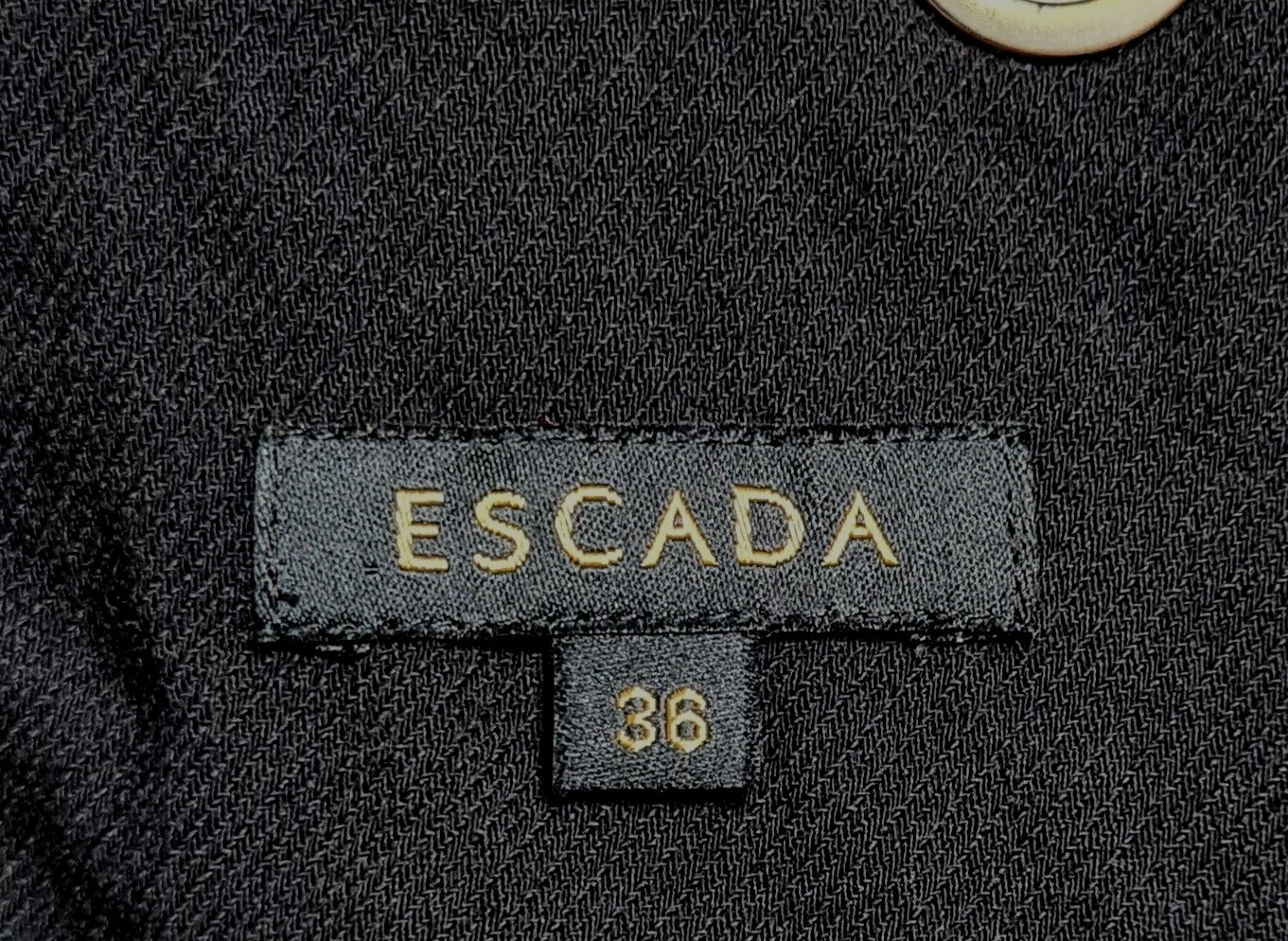 ESCADA Chic Loose-Fitting Wool Sheath Dress with Golden Decor/Black 36 /S/ M