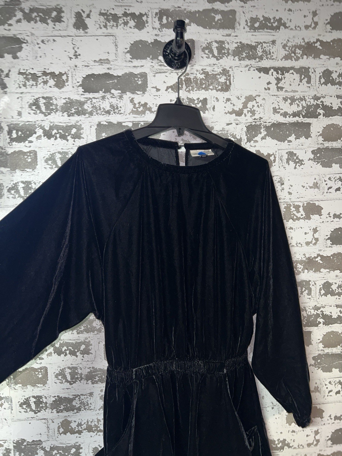 Universal Thread Black Velvet Style Long Sleeve Flowy Dress Classic Style XS