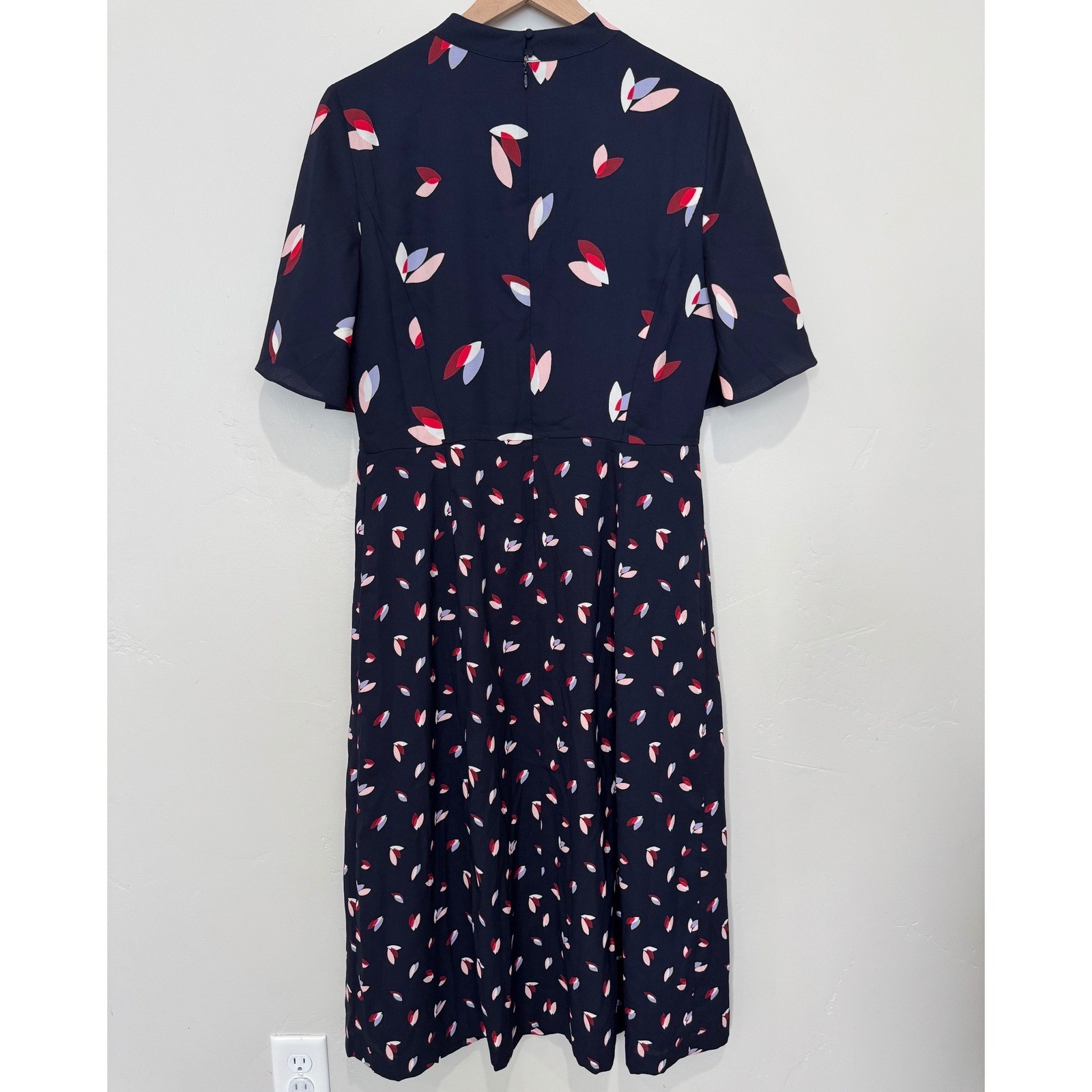 Ann Taylor Cascading Petal Choker Dress Navy Blue Floral Midi Flutter Sleeve 10