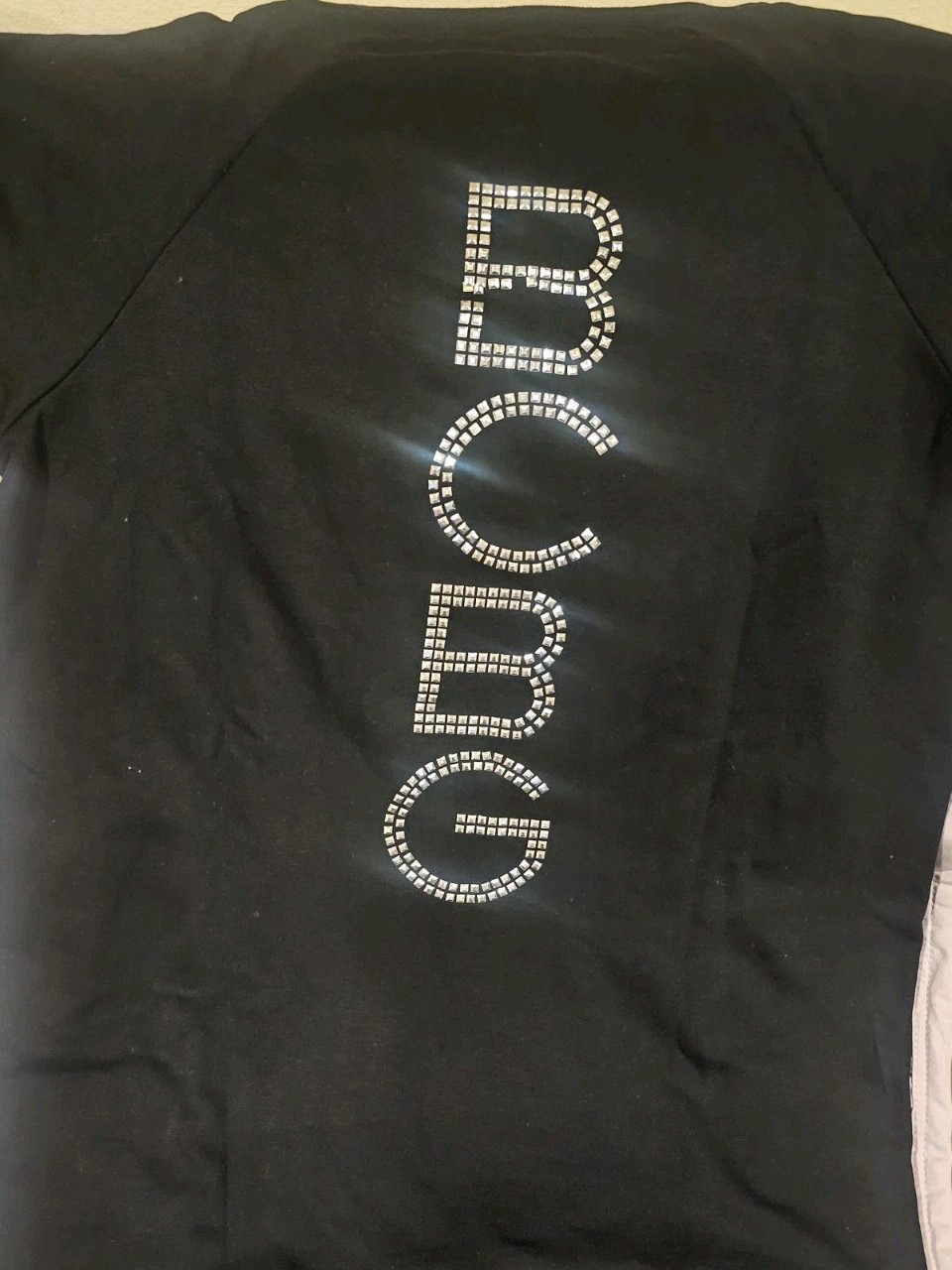 BCBGMAXAZRIA Black Solid Pullover Sweatshirt Women’s Xl Rhinestone Logo Zipper