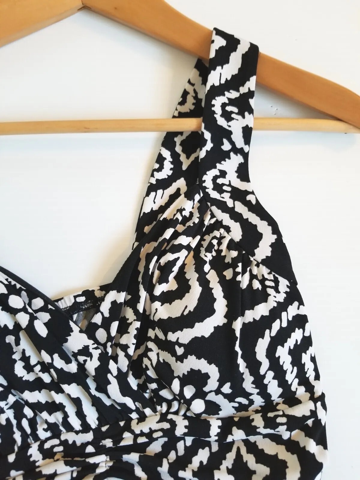 Enfocus Petite Black & White Maxi Stretch Sleeveless Dress Size 6P 49″ Inches