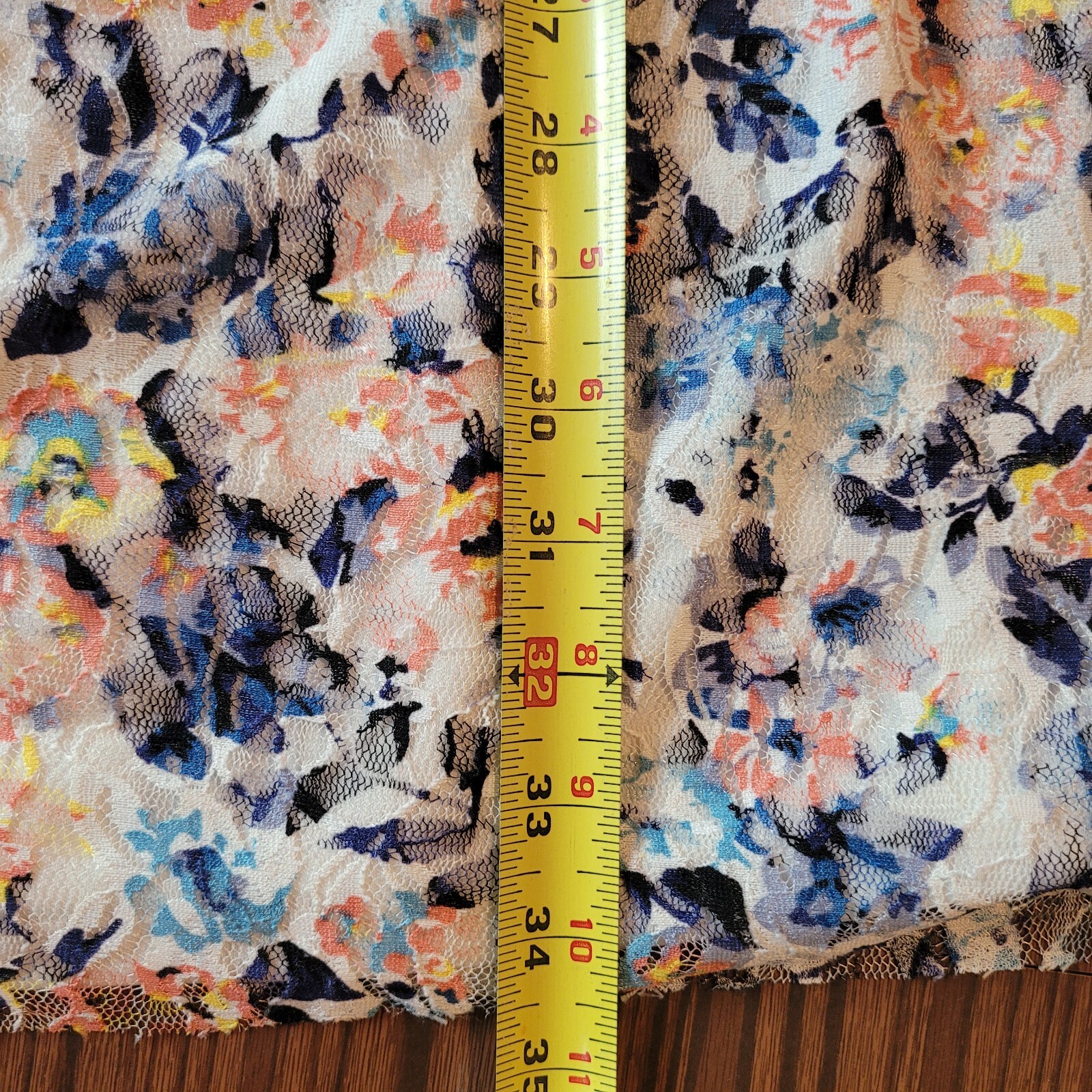 NWT Women Abstract Round Neck Pullover Slip On Floral Dress Short Size Medium