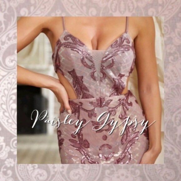 Premium Brand And Quality Special Event Maxi Dress in Blush Pink