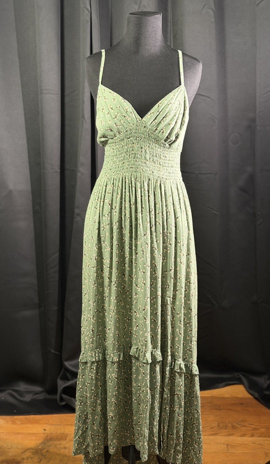 Y2K Angie Women’s Sage Green Floral Smocked Maxi Dress Slit Boho Rayon L
