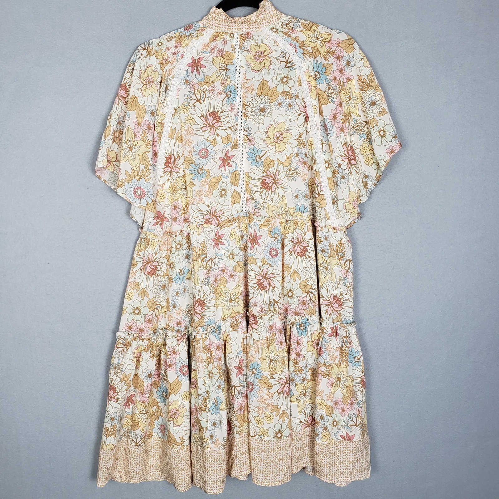 Olivaceous Size L Tiered Mini Dress Muted Boho Floral Print Summer Flowy Coastal