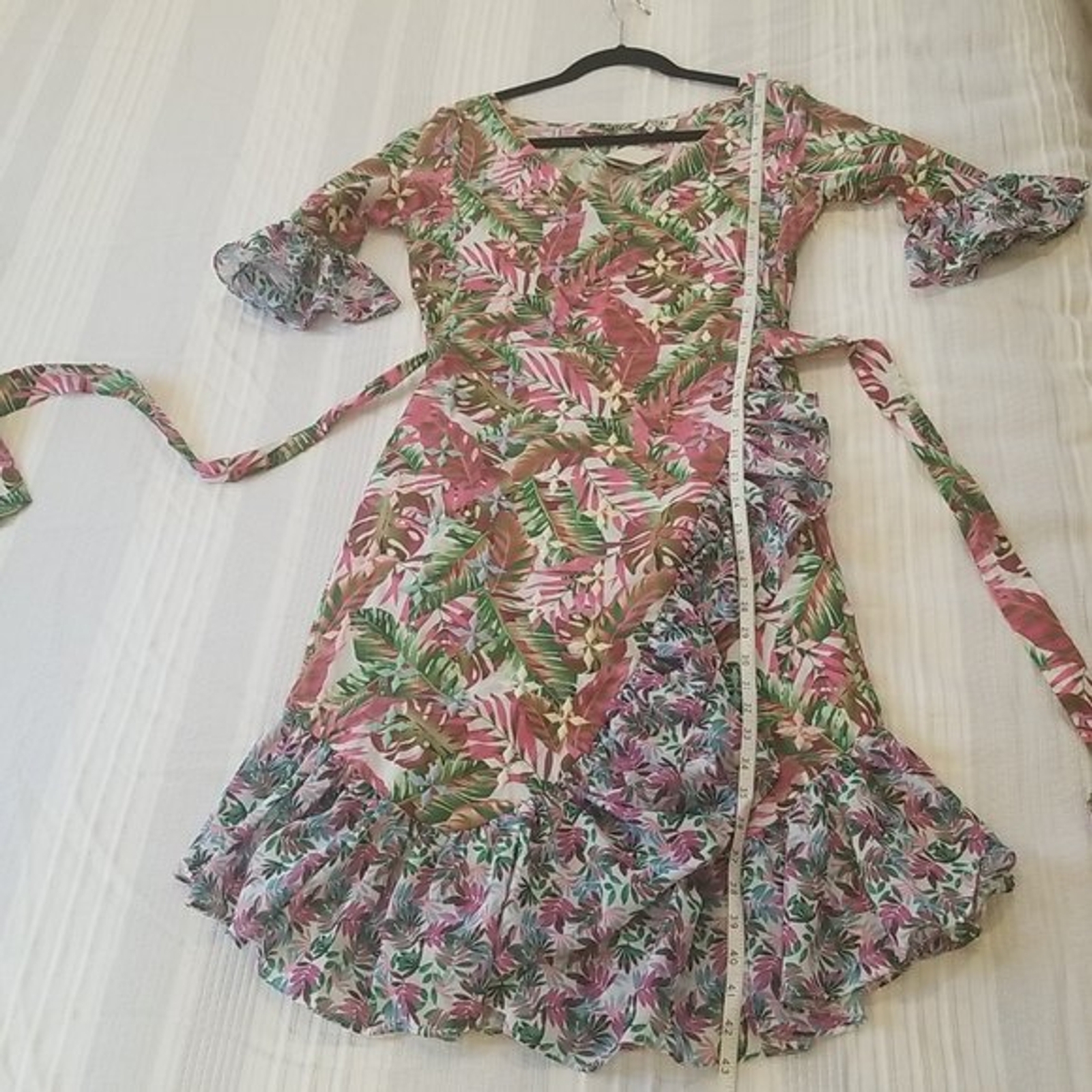NWT All Things Mochi Philippa Ruffled Printes Linen Wrap Dress, size S