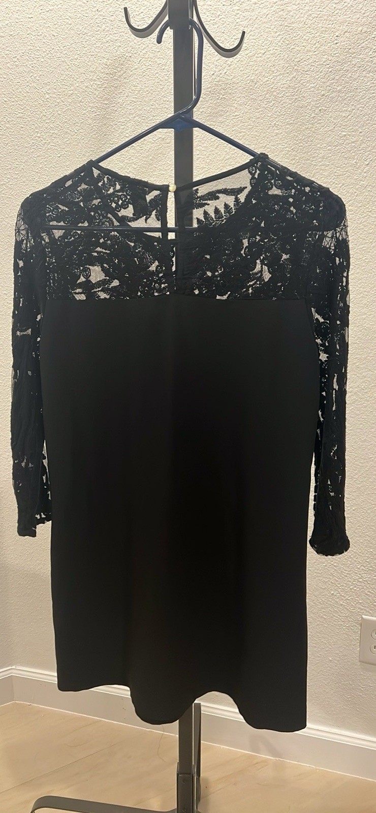 Forever 21 Black Lace Yoke Sheer Round Neck Shift Short Dress 3/4 Sleeve M