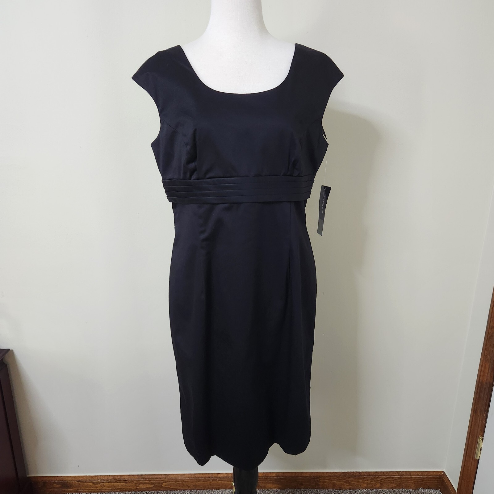 NWT Jones New York Women’s Black Dress Size 12